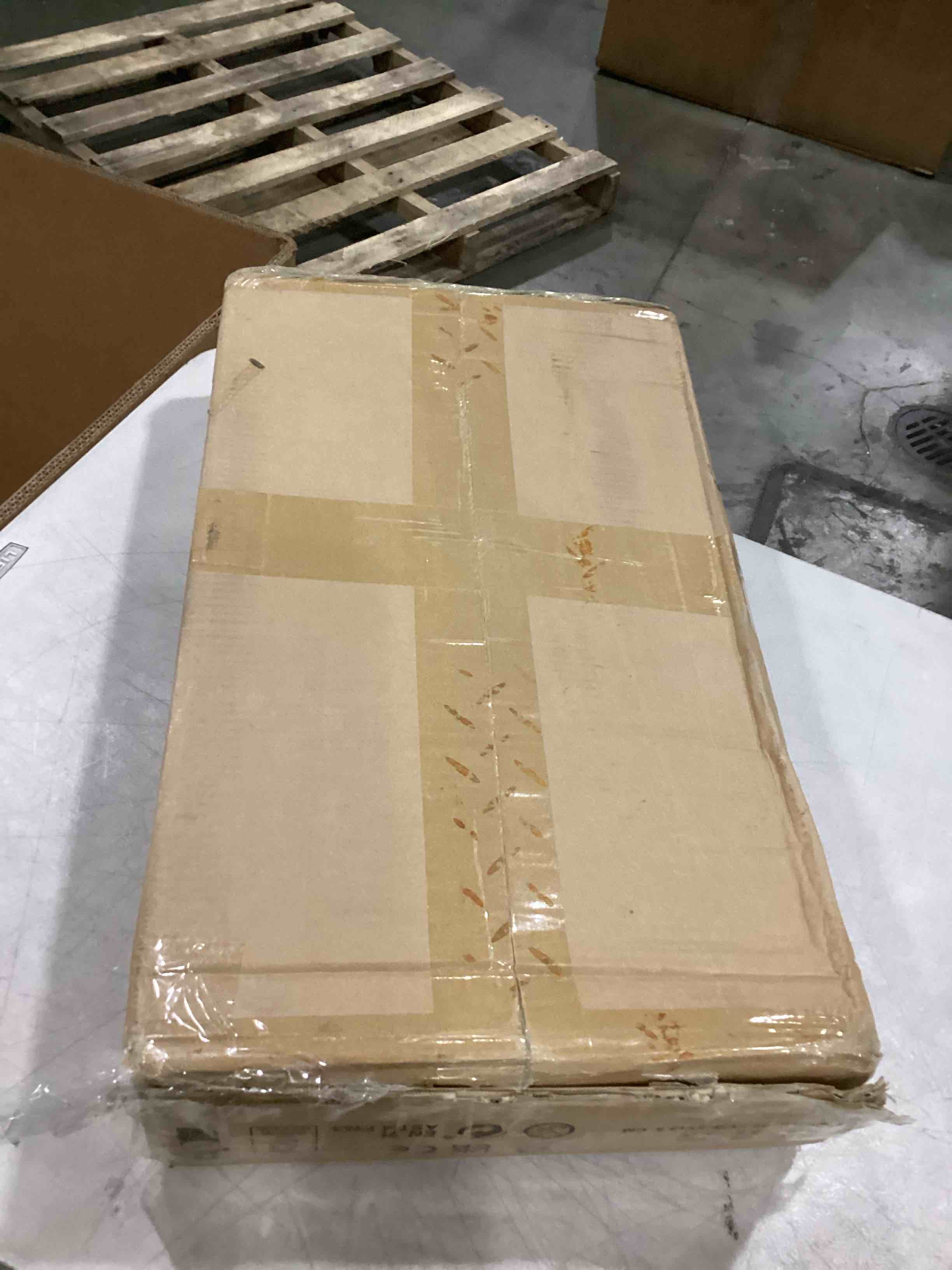 https://s3.amazonaws.com/lotting-images-prod/bidfta/PNK2554690_1746444006743.jpeg