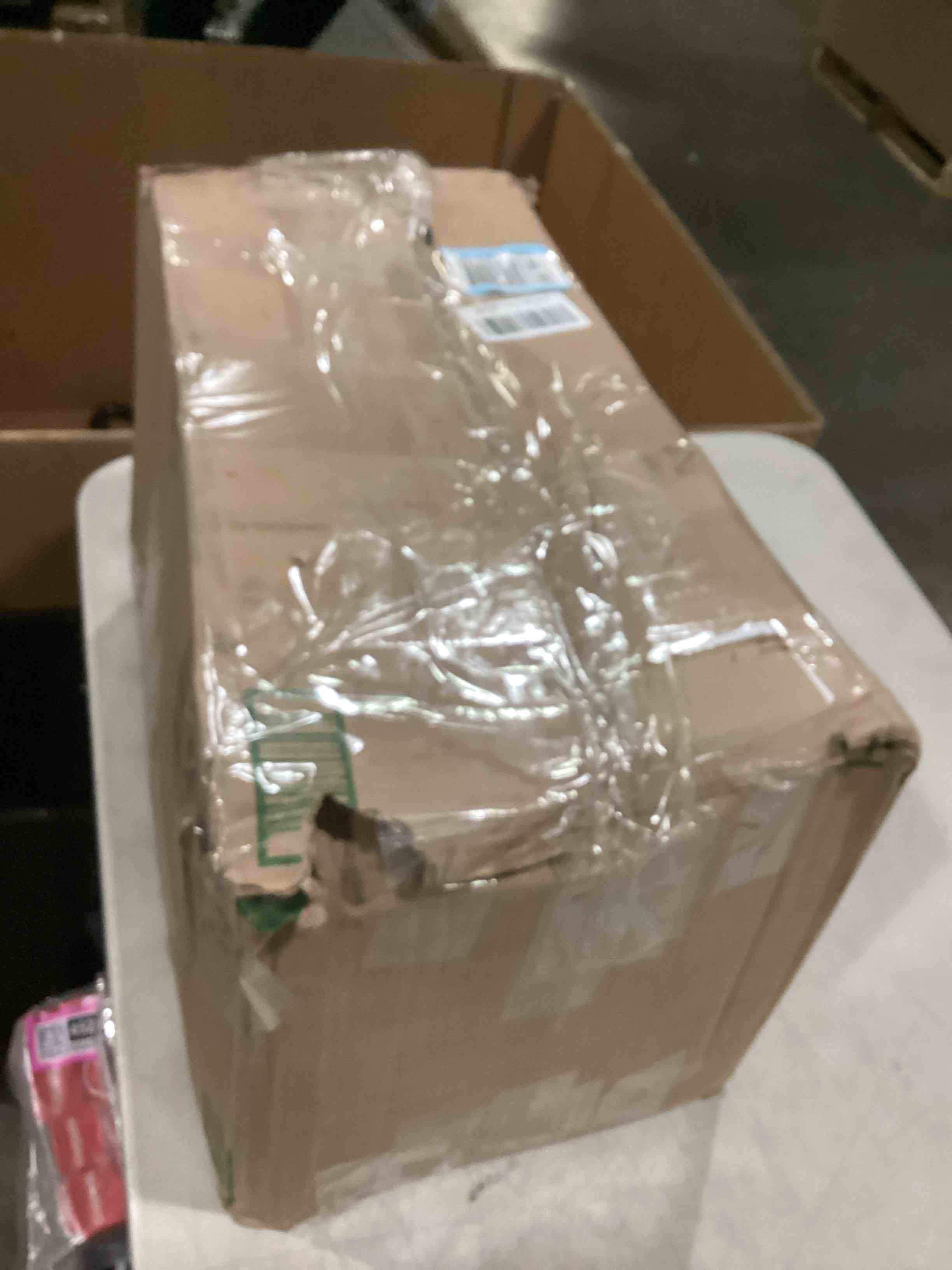 https://s3.amazonaws.com/lotting-images-prod/bidfta/PNK2554849_1746465001421.jpeg