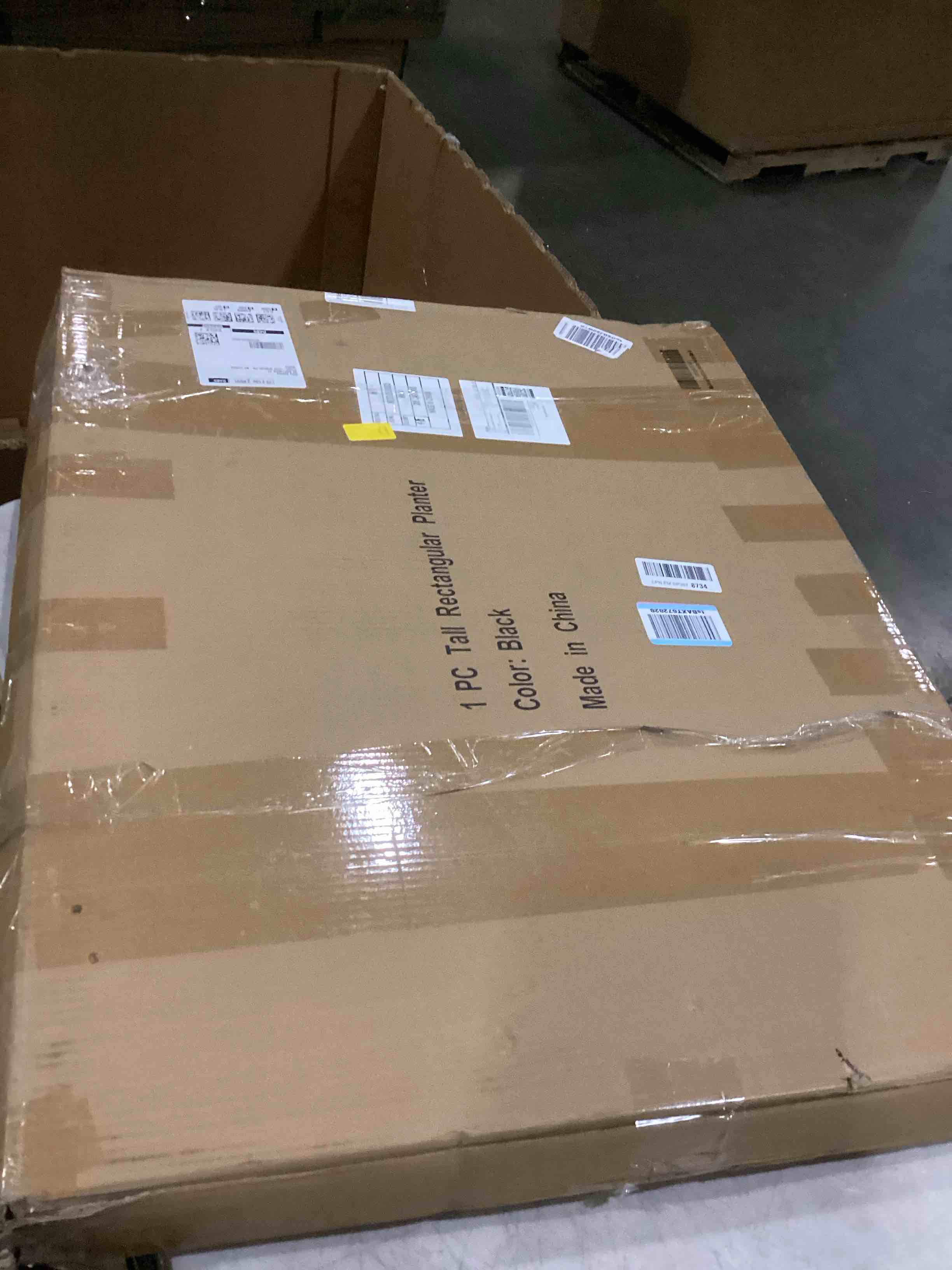 https://s3.amazonaws.com/lotting-images-prod/bidfta/PNK2554964_1746542319933.jpeg