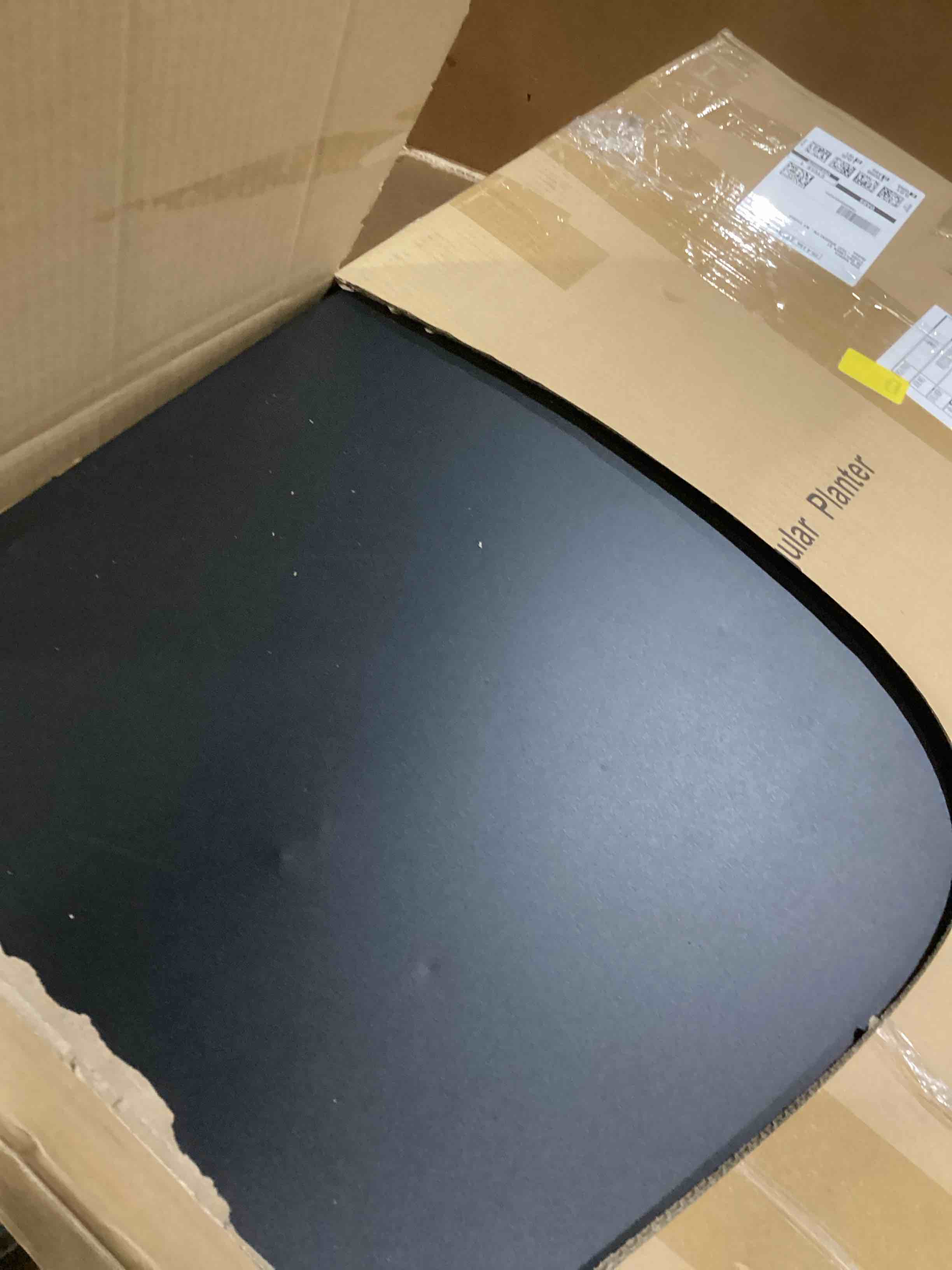 https://s3.amazonaws.com/lotting-images-prod/bidfta/PNK2554964_1746542333692.jpeg
