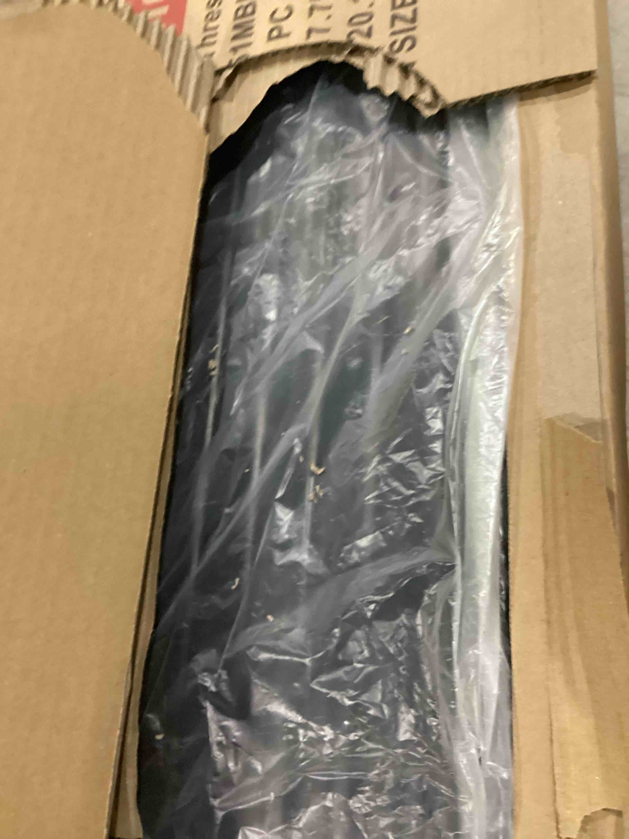 https://s3.amazonaws.com/lotting-images-prod/bidfta/PNK2555012_1746550172389.jpeg