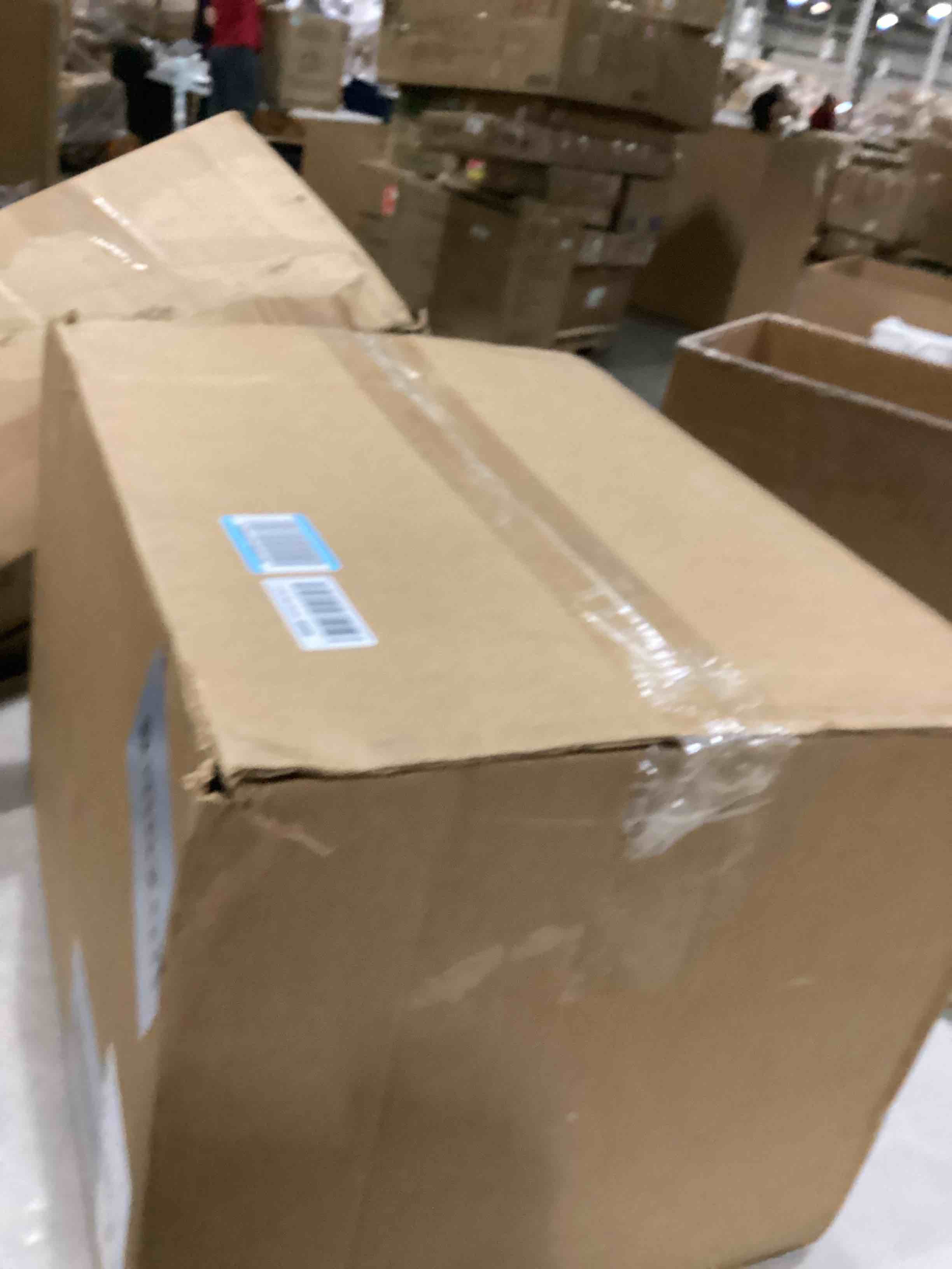 https://s3.amazonaws.com/lotting-images-prod/bidfta/PNK2555076_1746617721220.jpeg