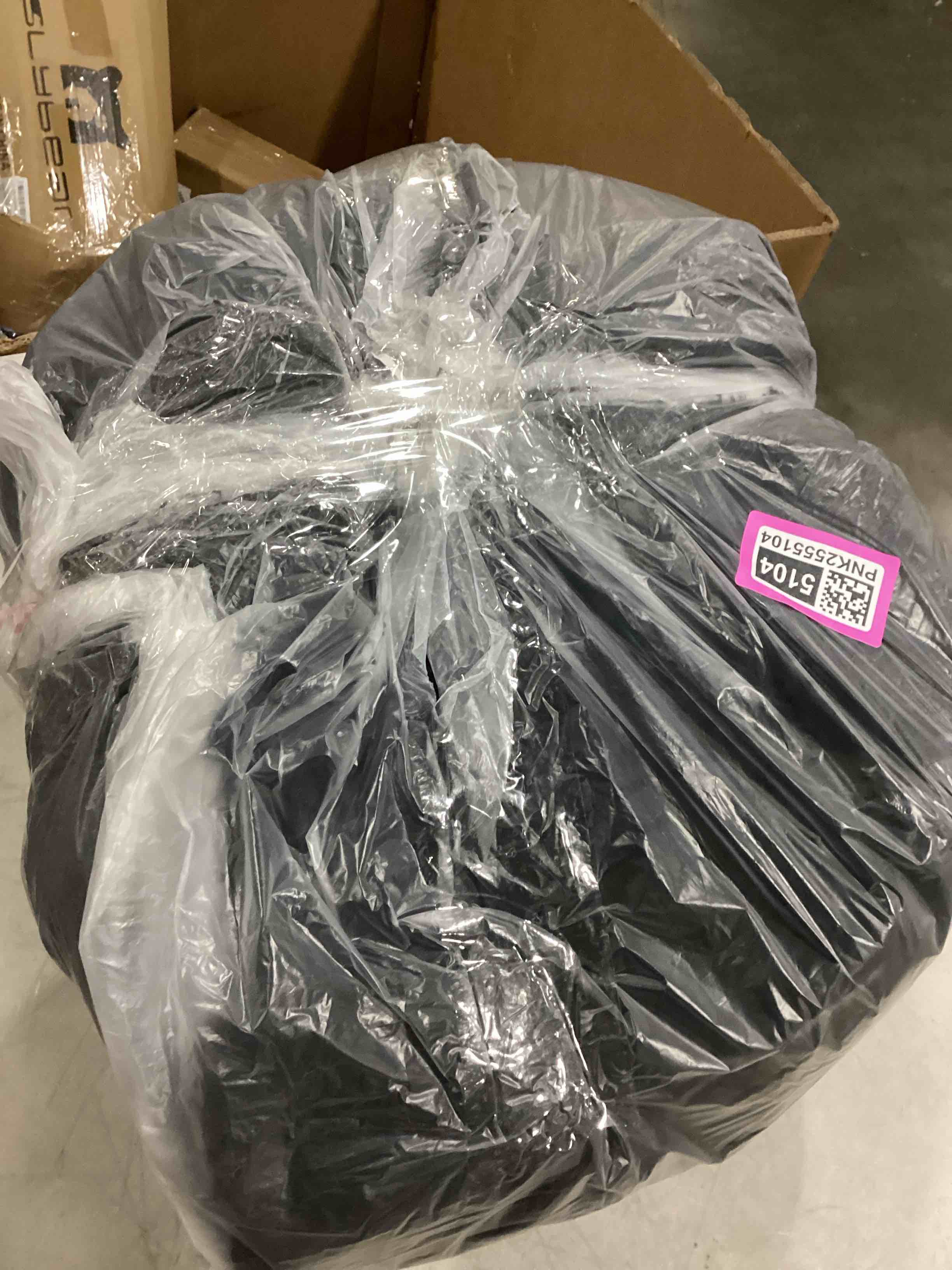 https://s3.amazonaws.com/lotting-images-prod/bidfta/PNK2555104_1746620180561.jpeg
