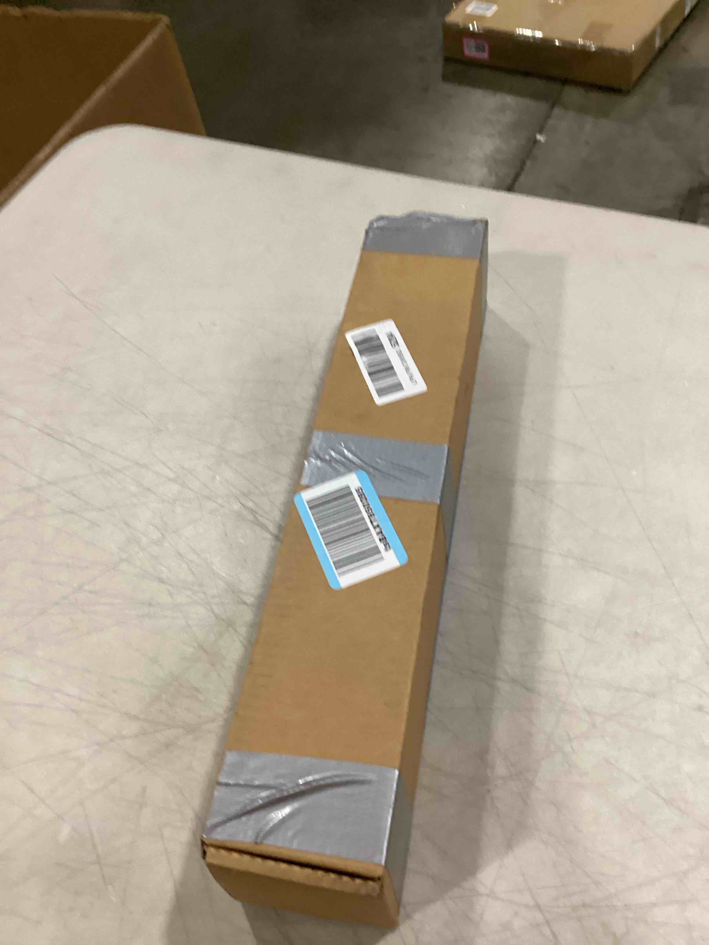 https://s3.amazonaws.com/lotting-images-prod/bidfta/PNK2555849_1747308307120.jpeg