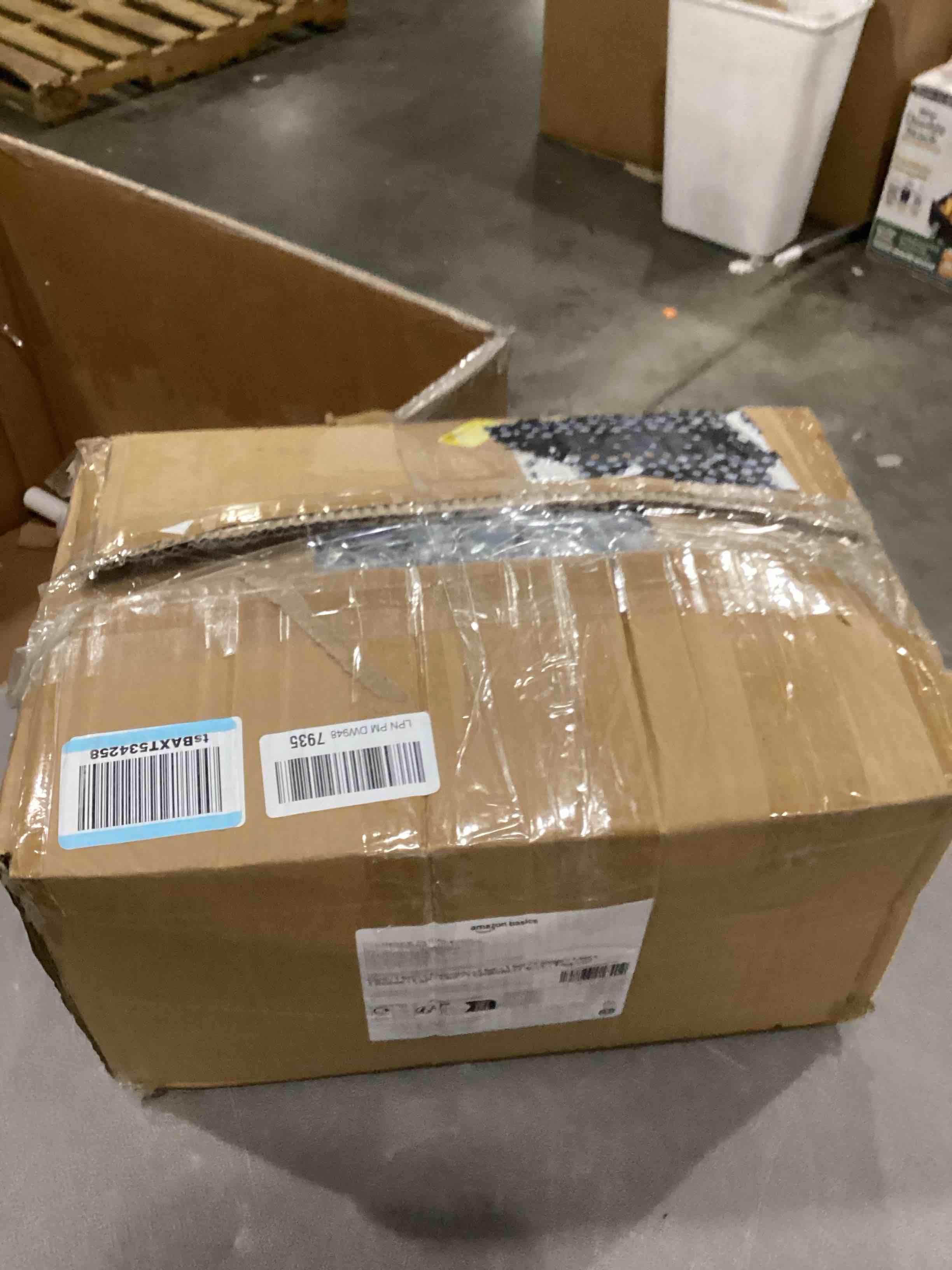 https://s3.amazonaws.com/lotting-images-prod/bidfta/PNK2557016_1745433573648.jpeg