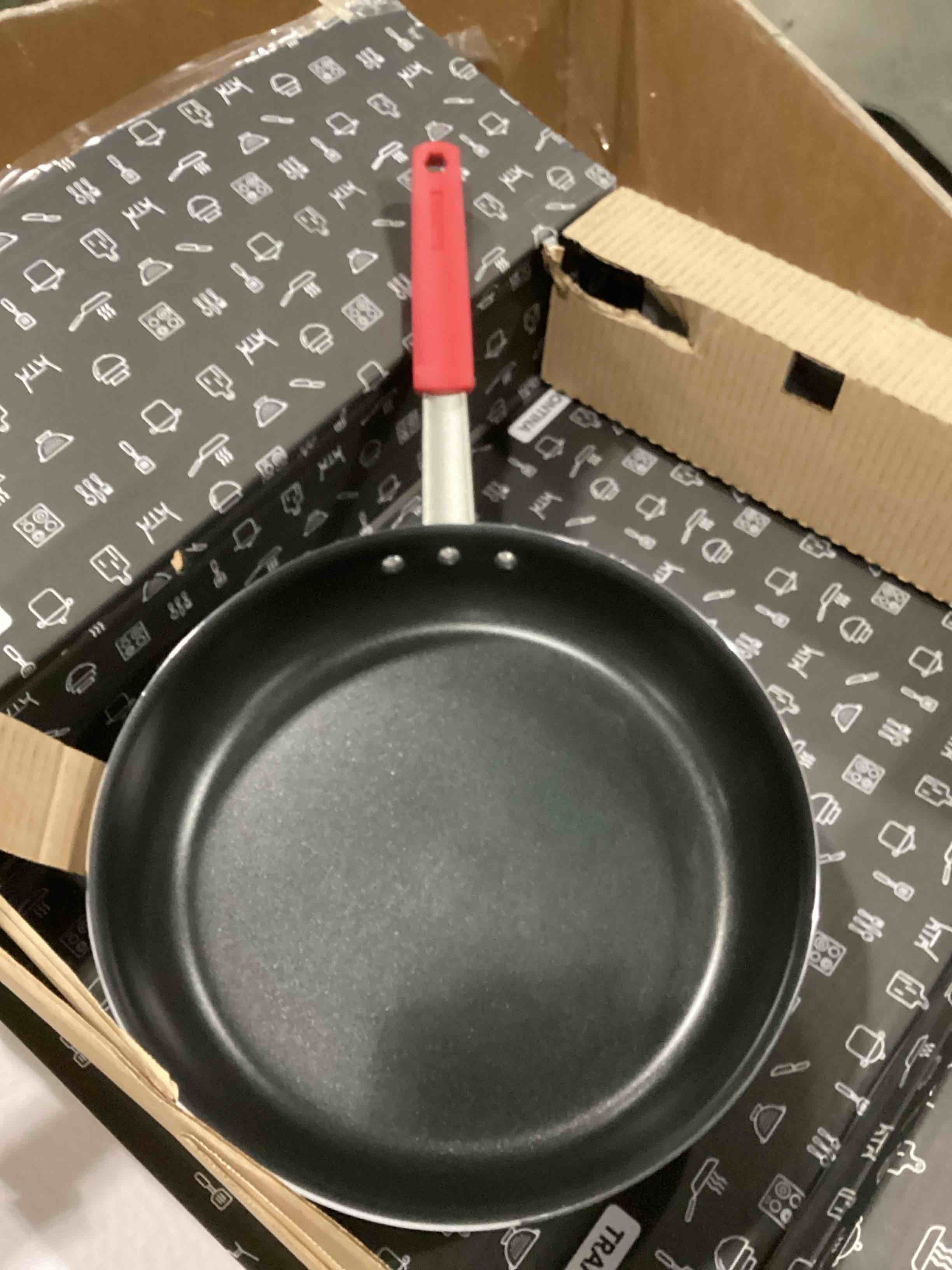 https://s3.amazonaws.com/lotting-images-prod/bidfta/PNK2557024_1745434556711.jpeg