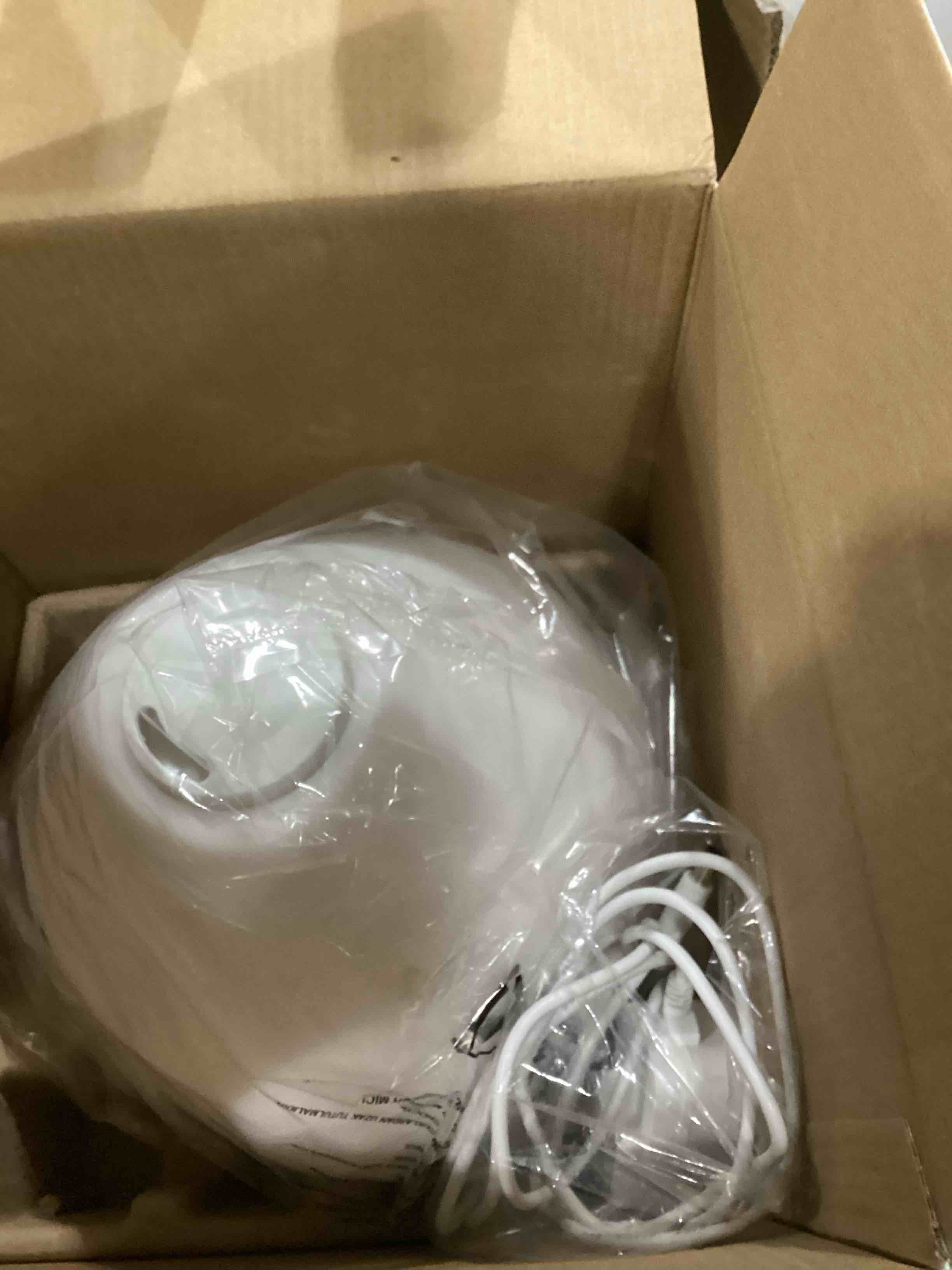 https://s3.amazonaws.com/lotting-images-prod/bidfta/PNK2557147_1745508624867.jpeg