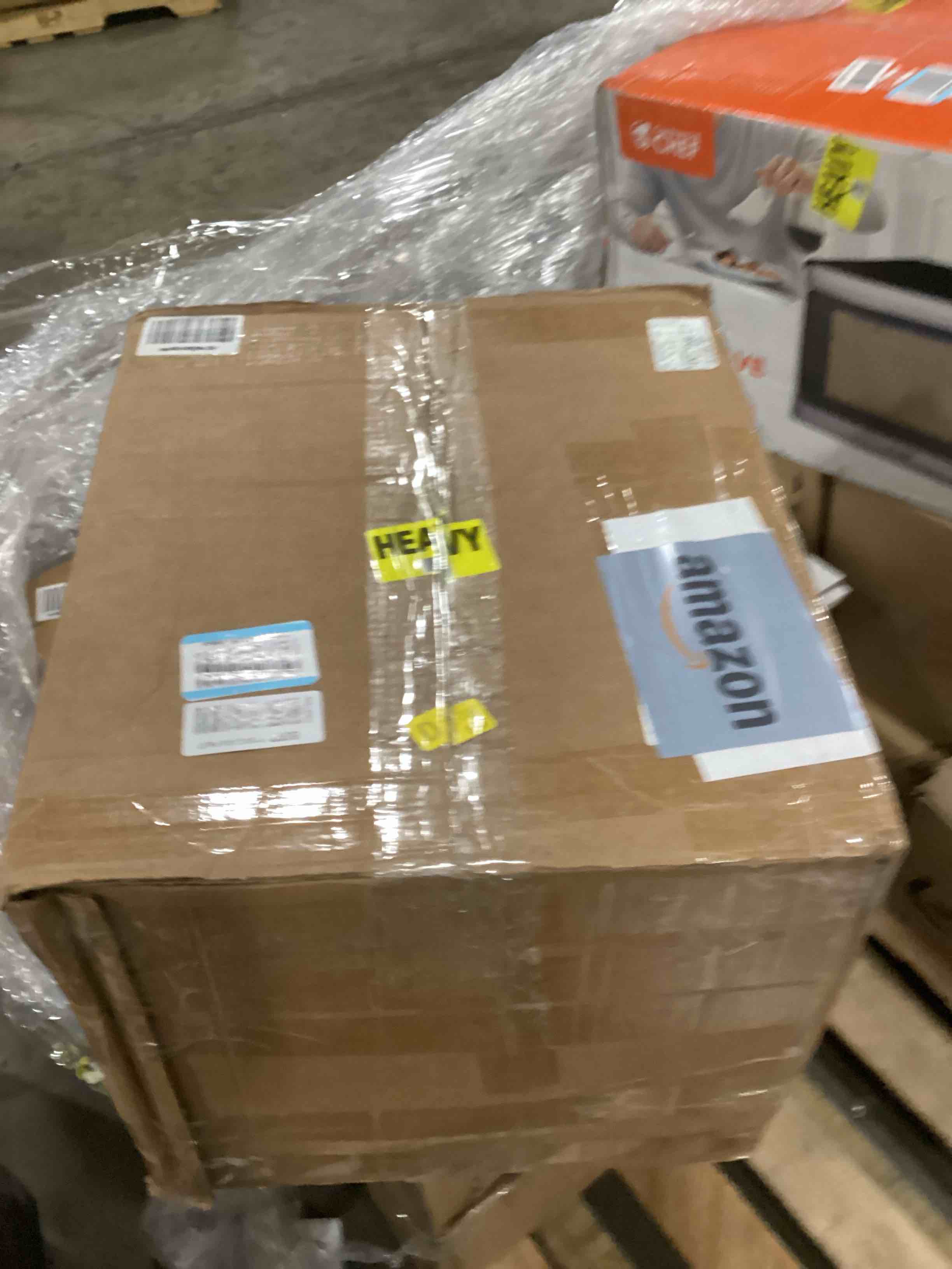 https://s3.amazonaws.com/lotting-images-prod/bidfta/PNK2557172_1745514693738.jpeg