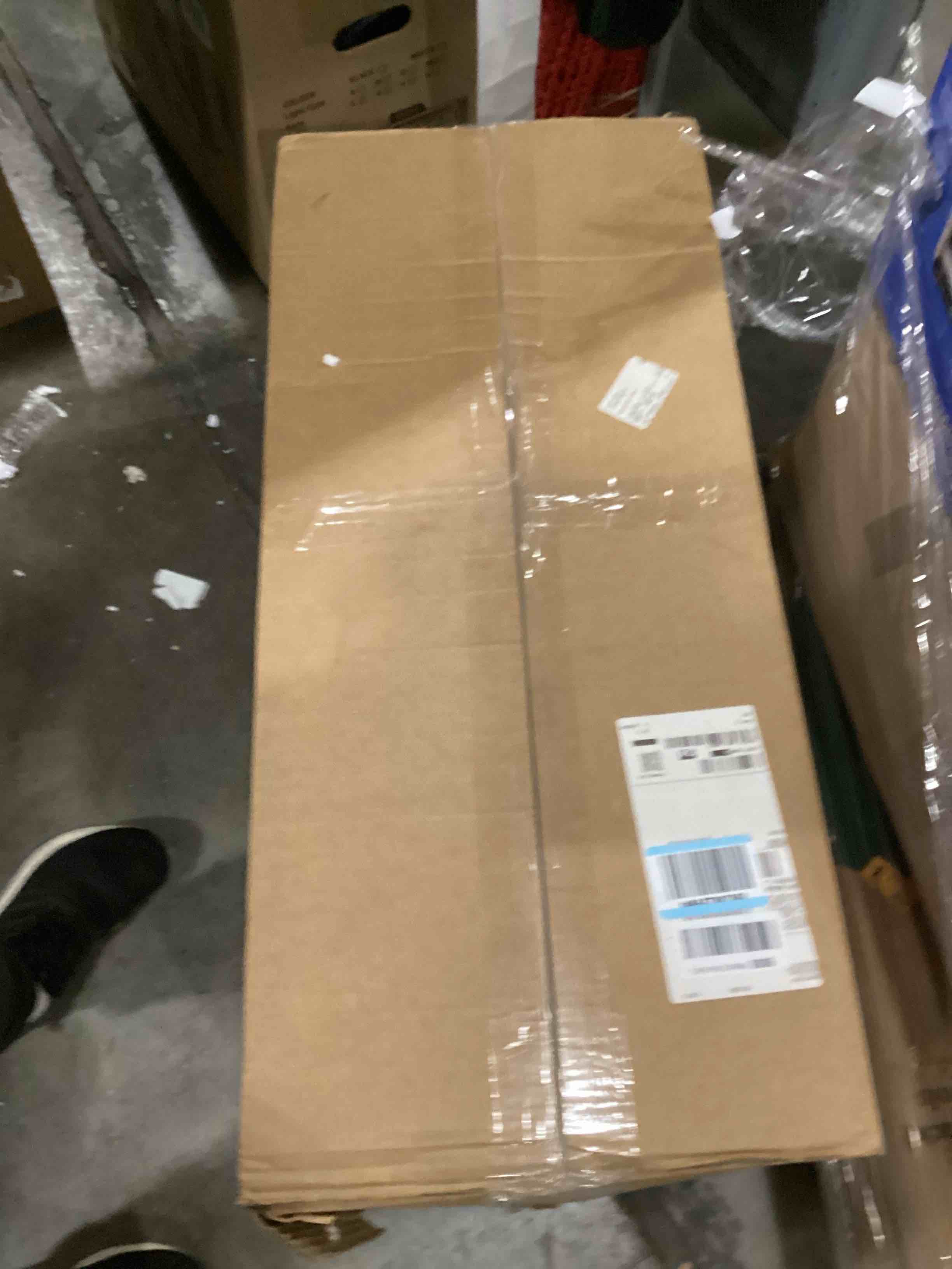 https://s3.amazonaws.com/lotting-images-prod/bidfta/PNK2557218_1745522367734.jpeg