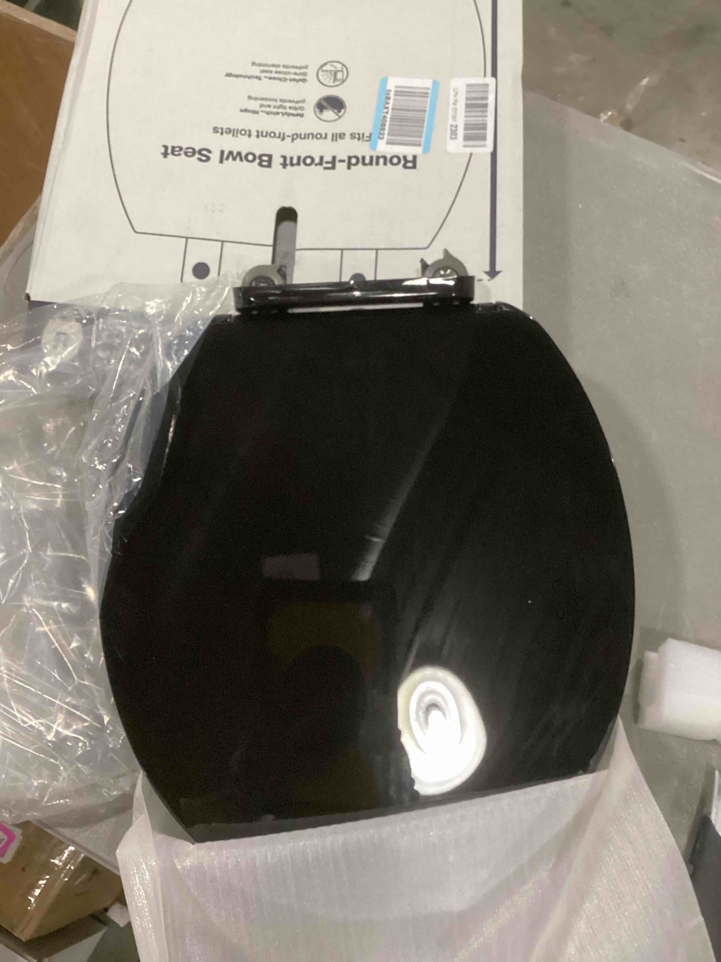 https://s3.amazonaws.com/lotting-images-prod/bidfta/PNK2557285_1745587785192.jpeg