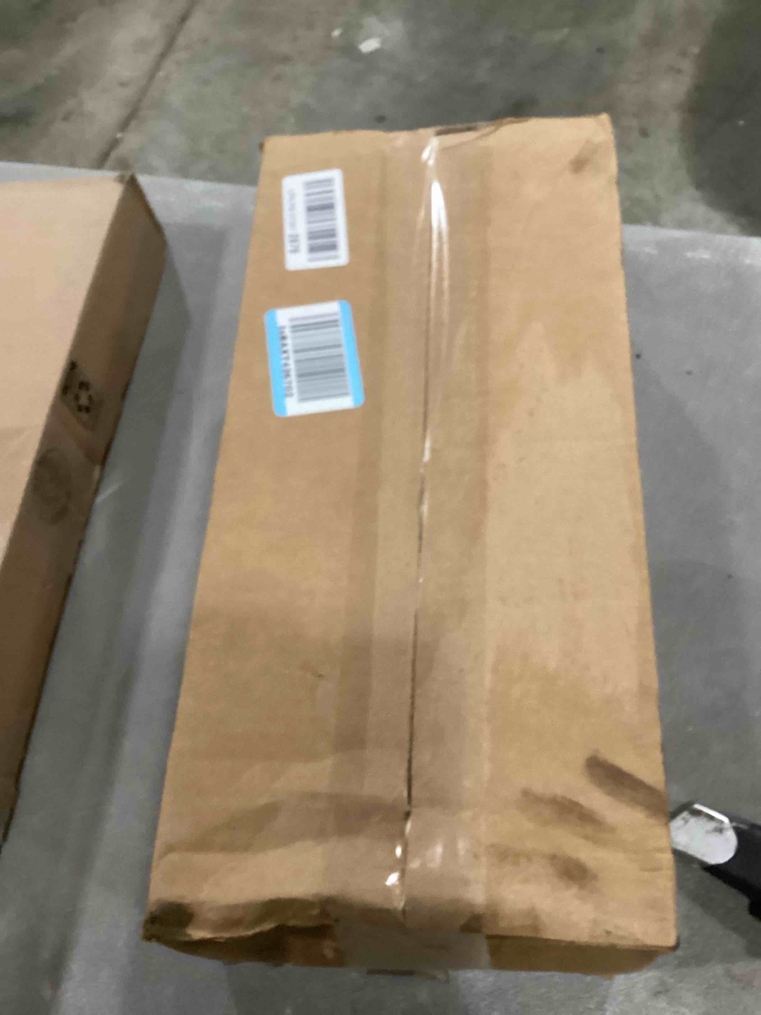 https://s3.amazonaws.com/lotting-images-prod/bidfta/PNK2557287_1745588072861.jpeg