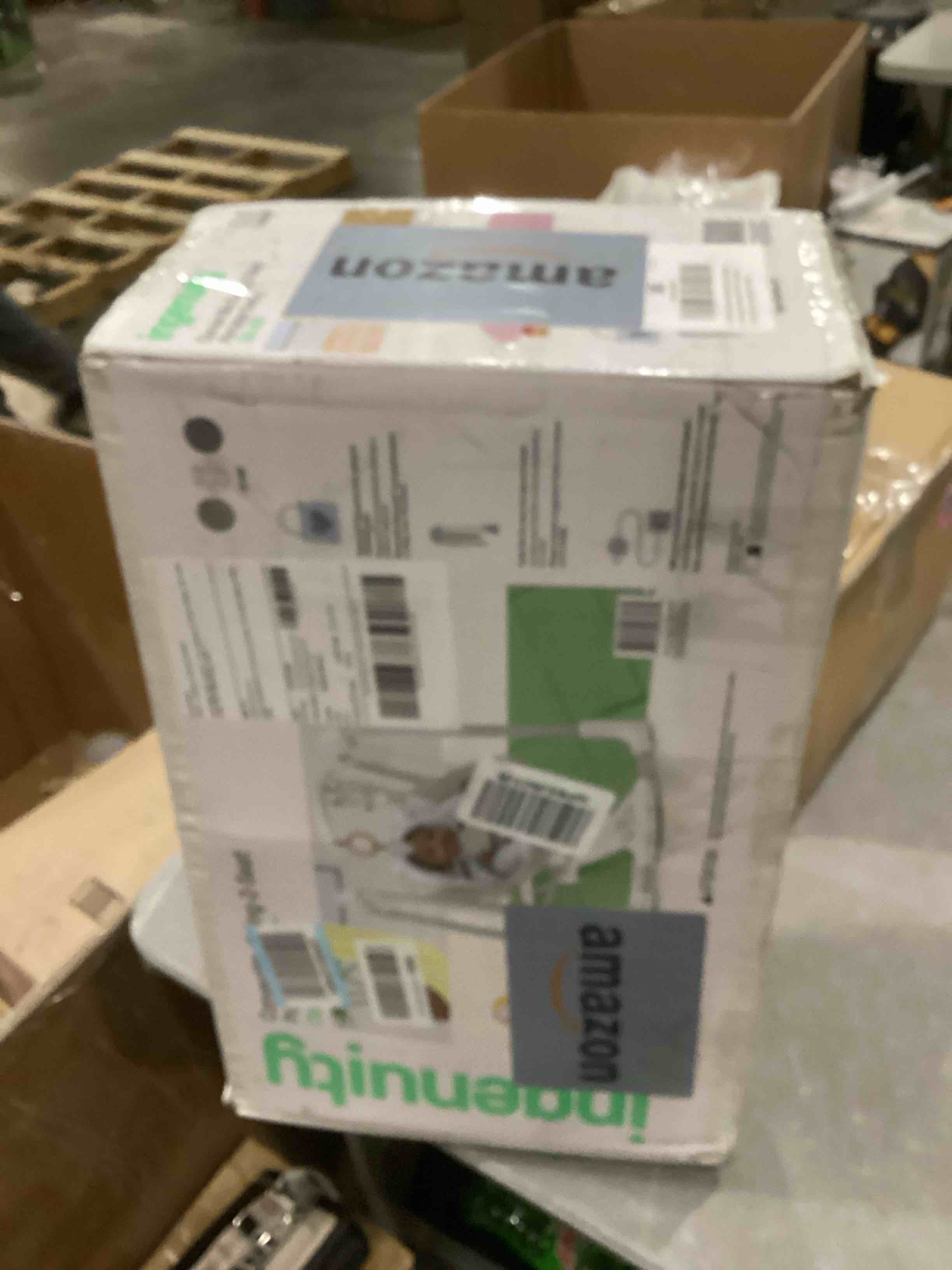 https://s3.amazonaws.com/lotting-images-prod/bidfta/PNK2557343_1745596481163.jpeg