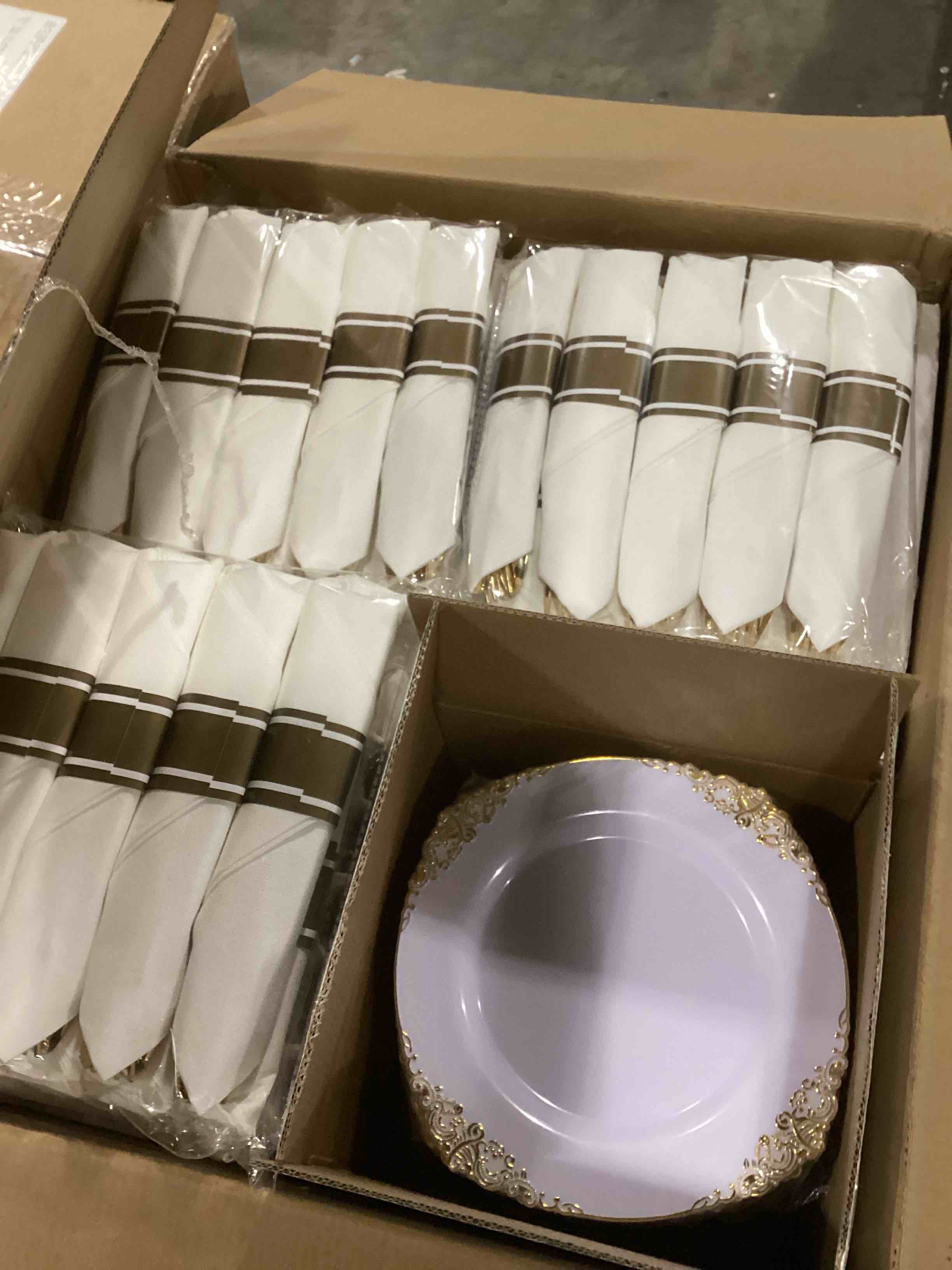 https://s3.amazonaws.com/lotting-images-prod/bidfta/PNK2557344_1745596635579.jpeg