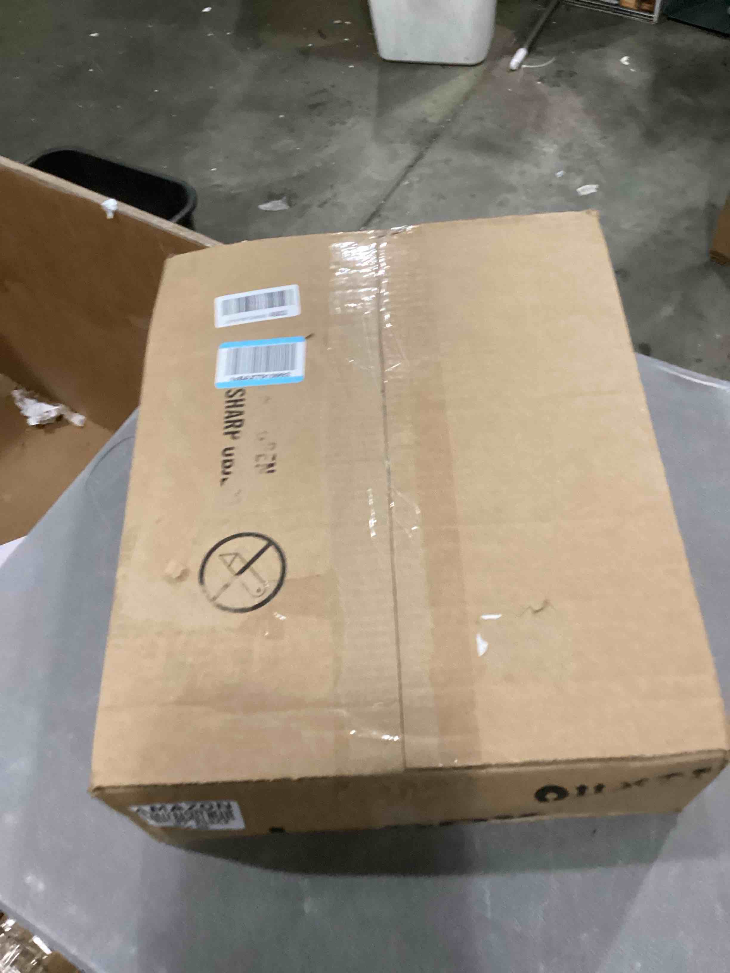 https://s3.amazonaws.com/lotting-images-prod/bidfta/PNK2557388_1745606627012.jpeg