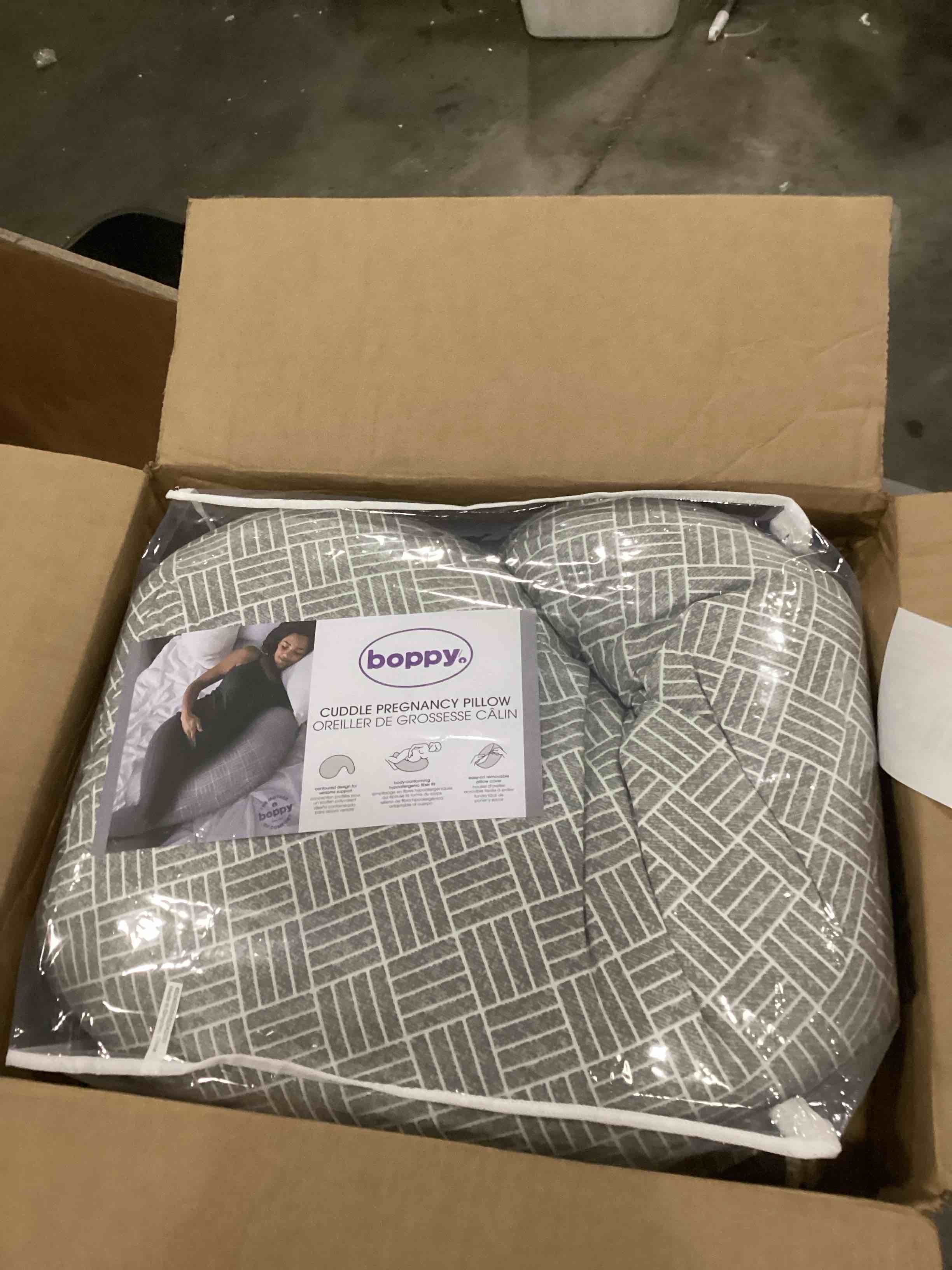https://s3.amazonaws.com/lotting-images-prod/bidfta/PNK2557388_1745606645691.jpeg