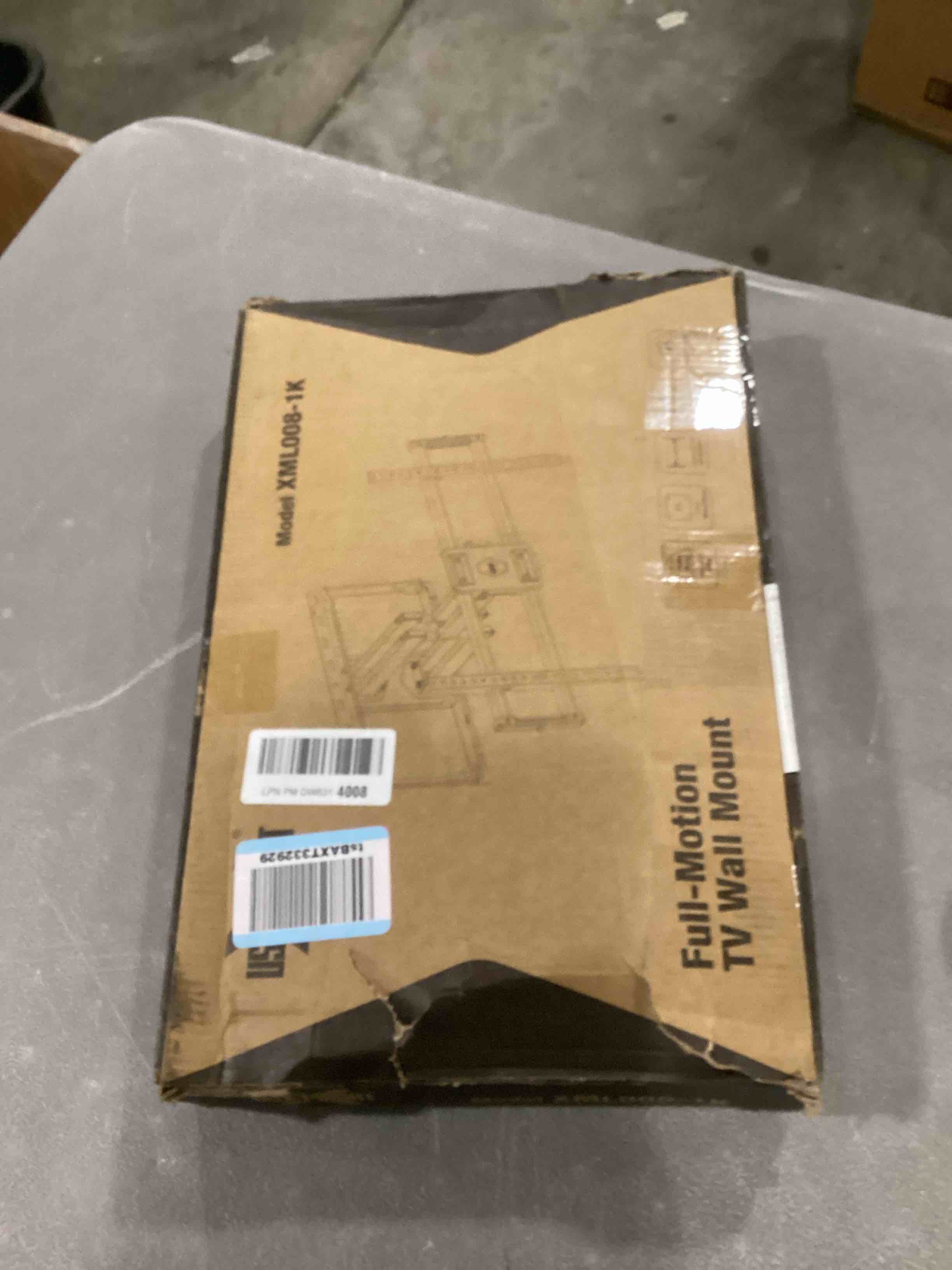 https://s3.amazonaws.com/lotting-images-prod/bidfta/PNK2557392_1745607111936.jpeg