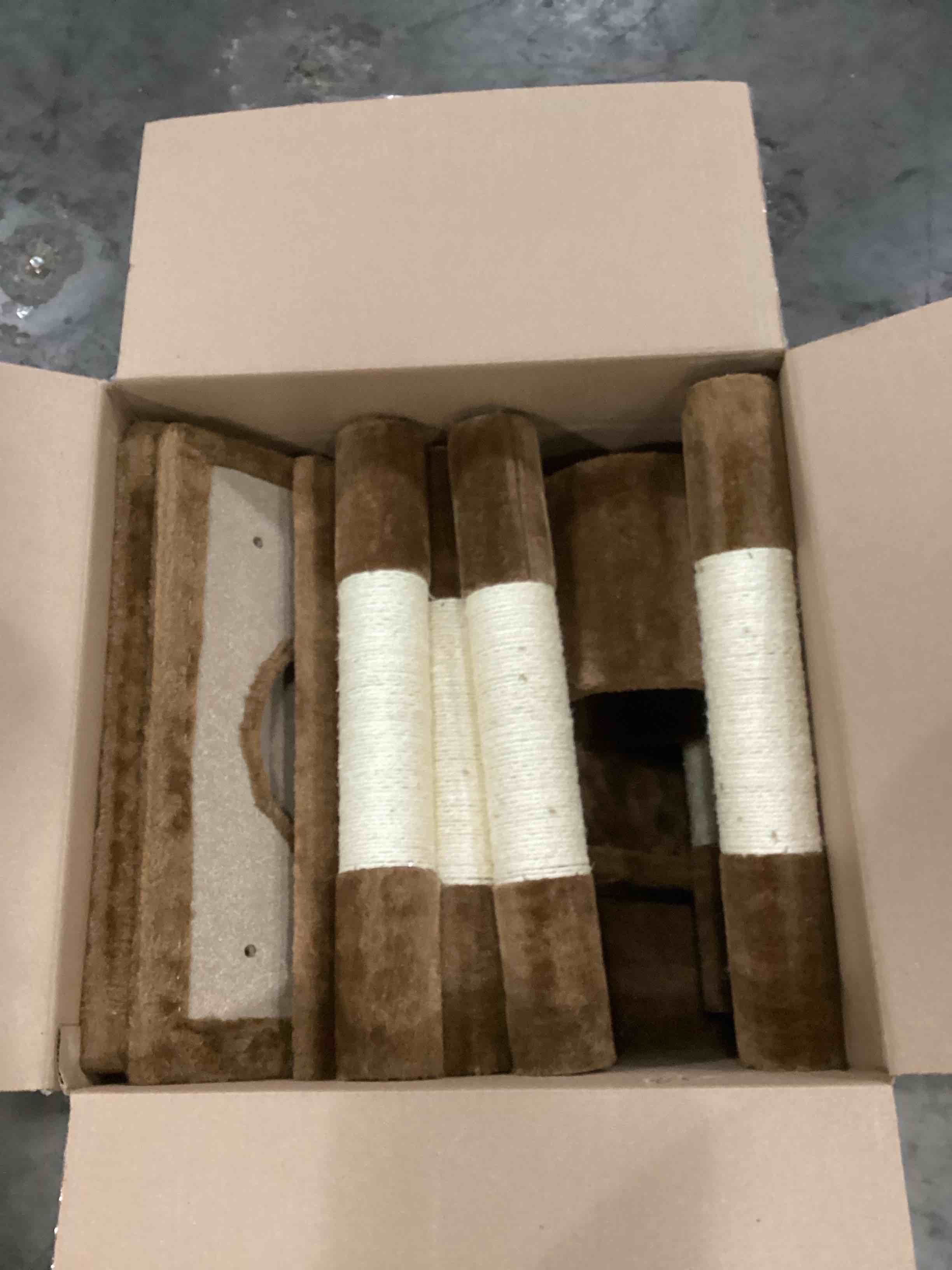 https://s3.amazonaws.com/lotting-images-prod/bidfta/PNK2557406_1745838427162.jpeg