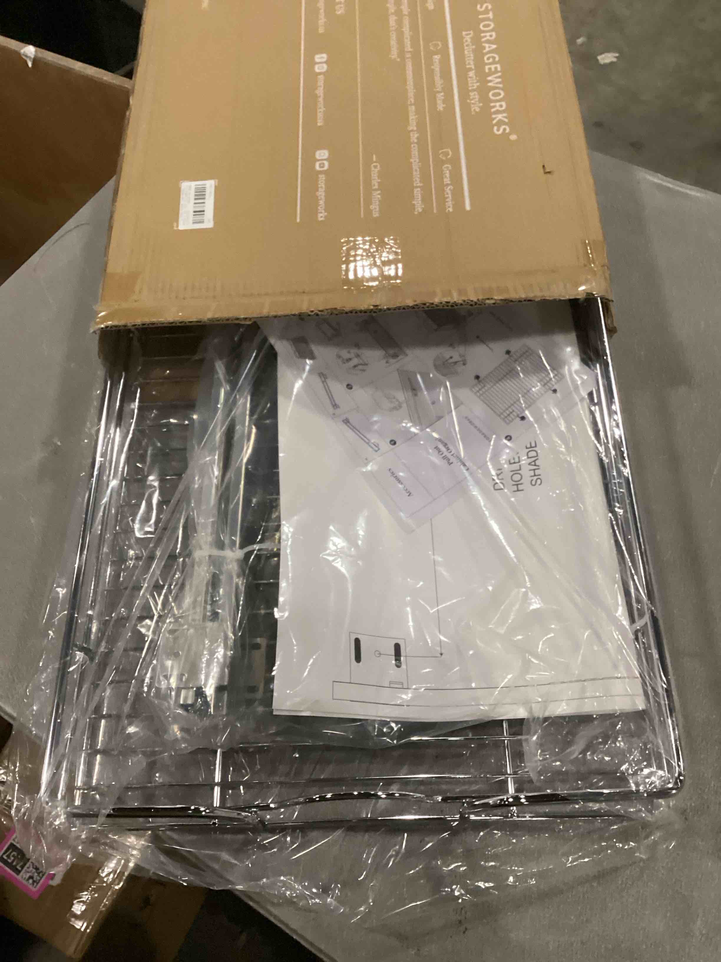 https://s3.amazonaws.com/lotting-images-prod/bidfta/PNK2557426_1745841153588.jpeg