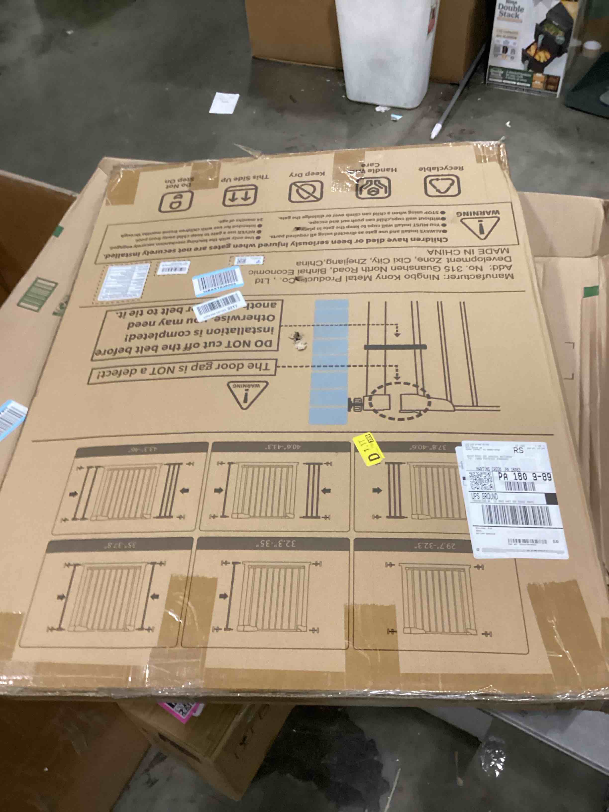 https://s3.amazonaws.com/lotting-images-prod/bidfta/PNK2557442_1745843808190.jpeg