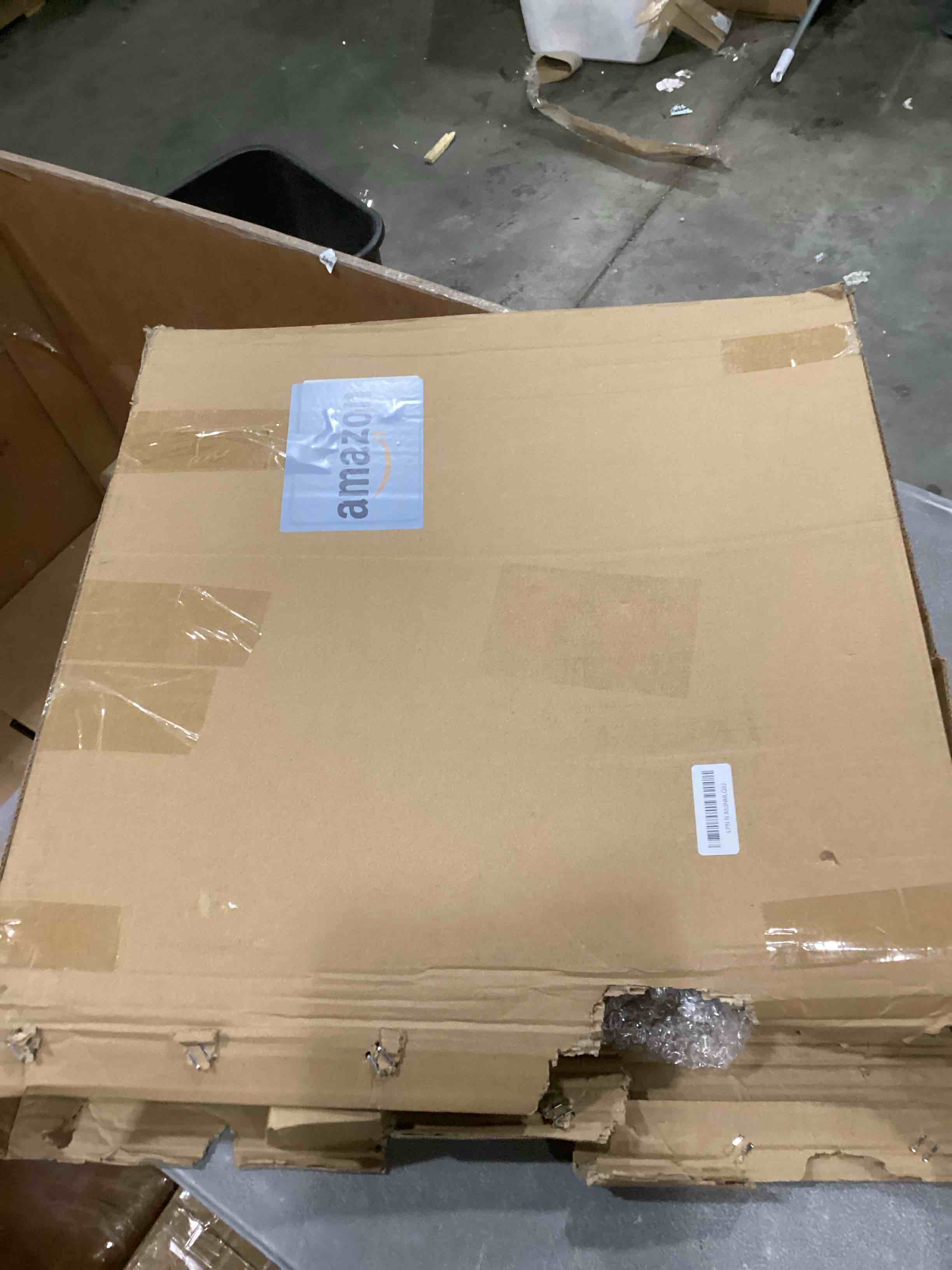 https://s3.amazonaws.com/lotting-images-prod/bidfta/PNK2557595_1745929801155.jpeg