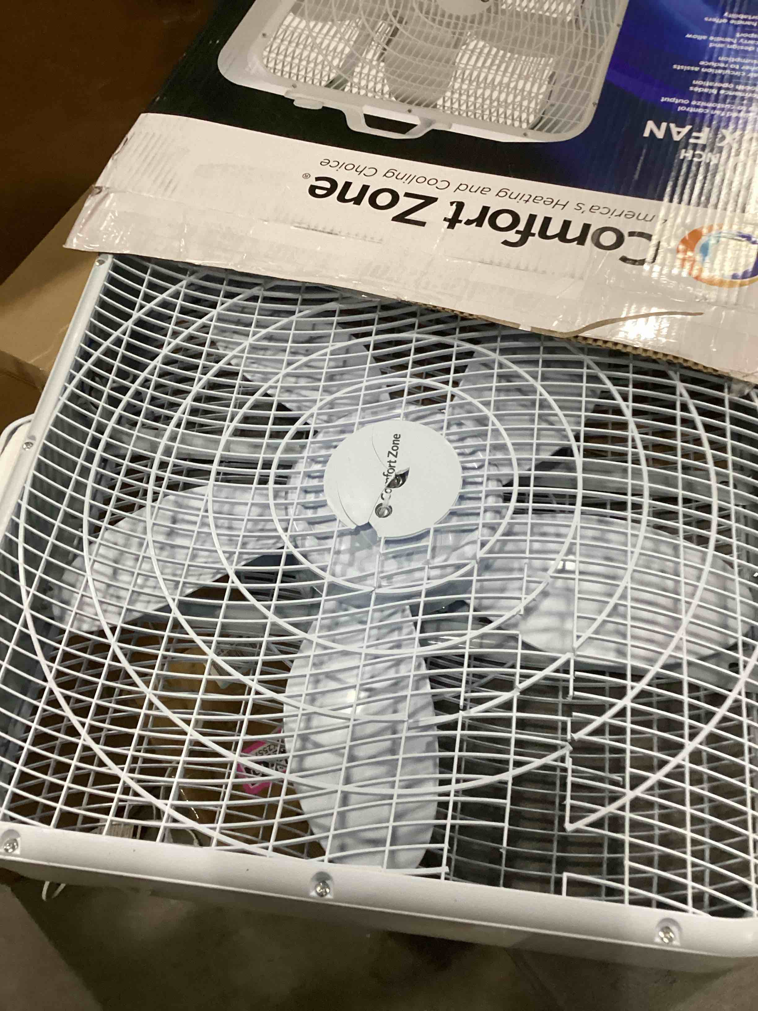 https://s3.amazonaws.com/lotting-images-prod/bidfta/PNK2557803_1746025966696.jpeg