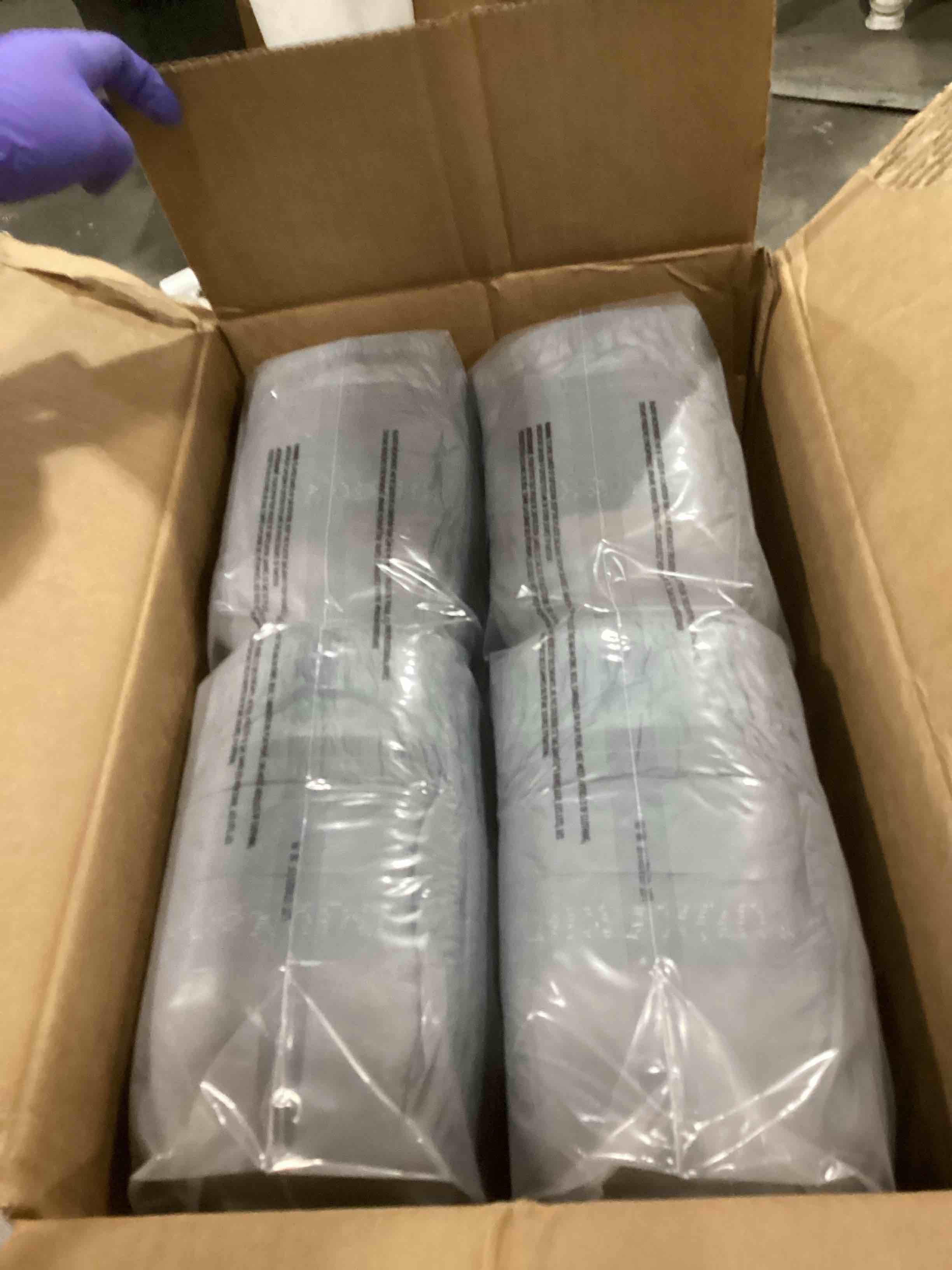 https://s3.amazonaws.com/lotting-images-prod/bidfta/PNK2557882_1746039483509.jpeg