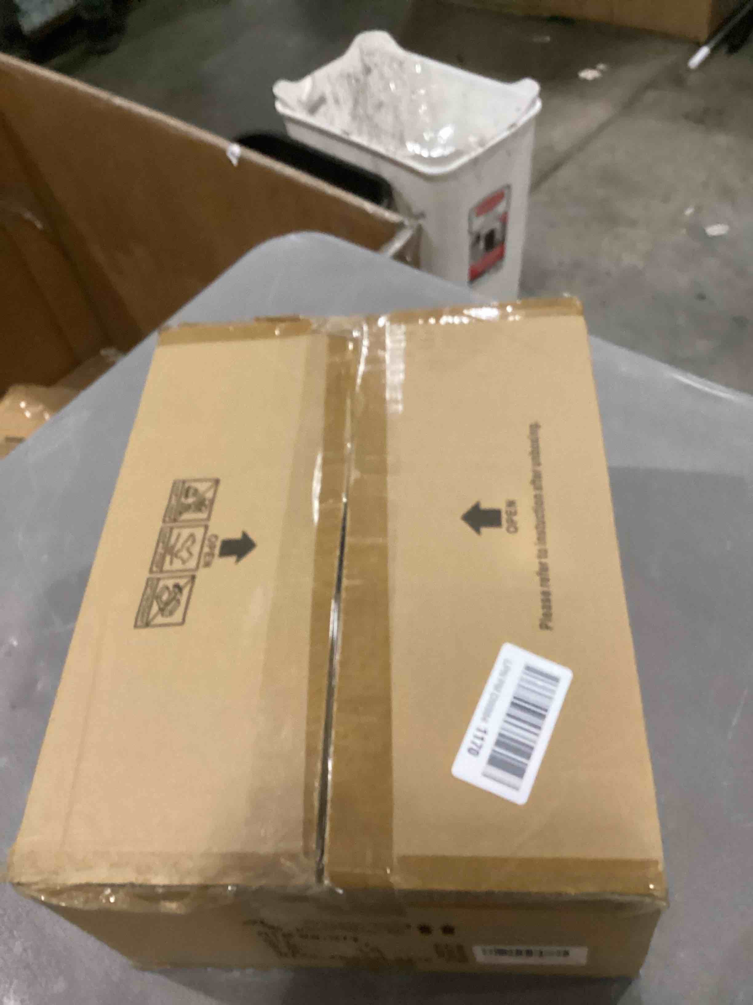 https://s3.amazonaws.com/lotting-images-prod/bidfta/PNK2557898_1746097769722.jpeg