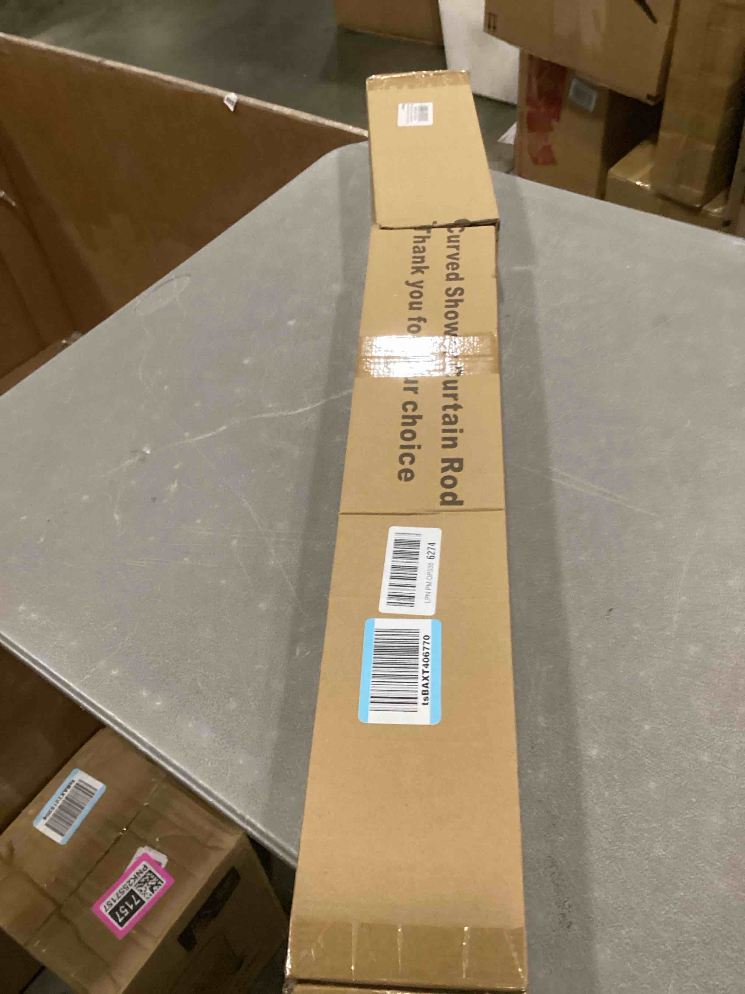 https://s3.amazonaws.com/lotting-images-prod/bidfta/PNK2558013_1746114816985.jpeg