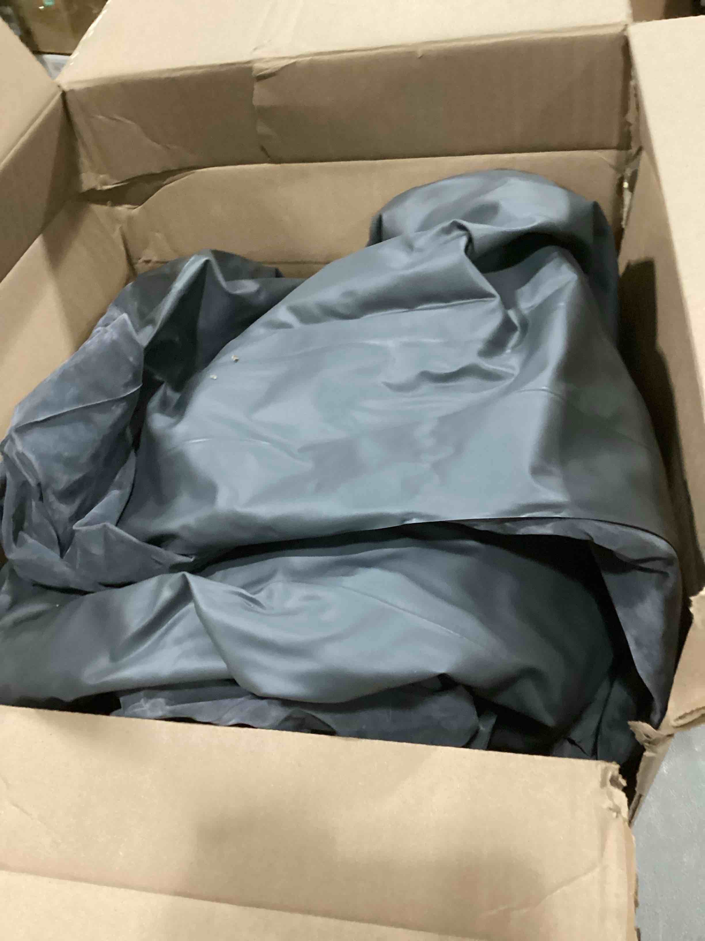 https://s3.amazonaws.com/lotting-images-prod/bidfta/PNK2558355_1746456848310.jpeg