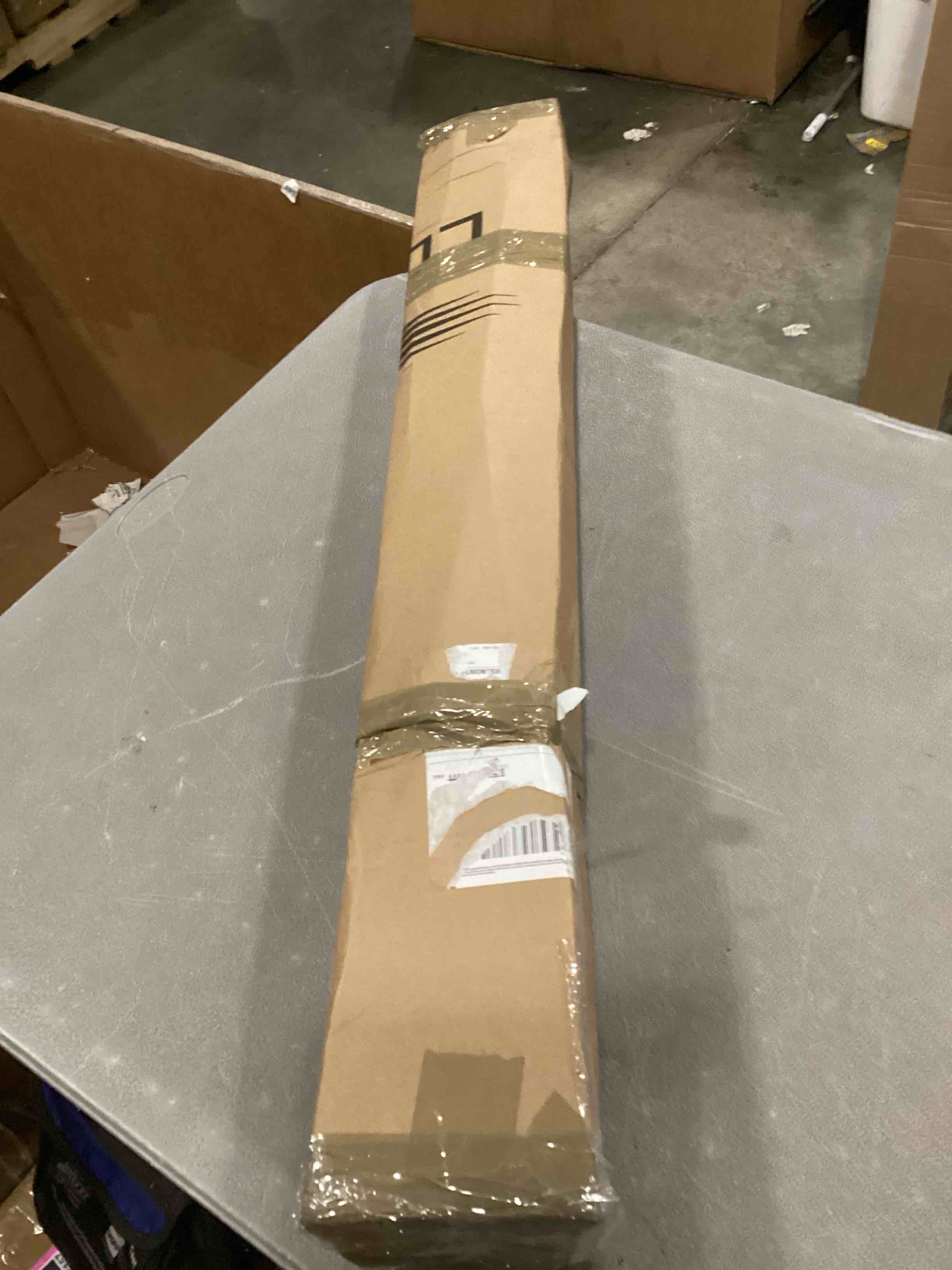 https://s3.amazonaws.com/lotting-images-prod/bidfta/PNK2558406_1746467034270.jpeg