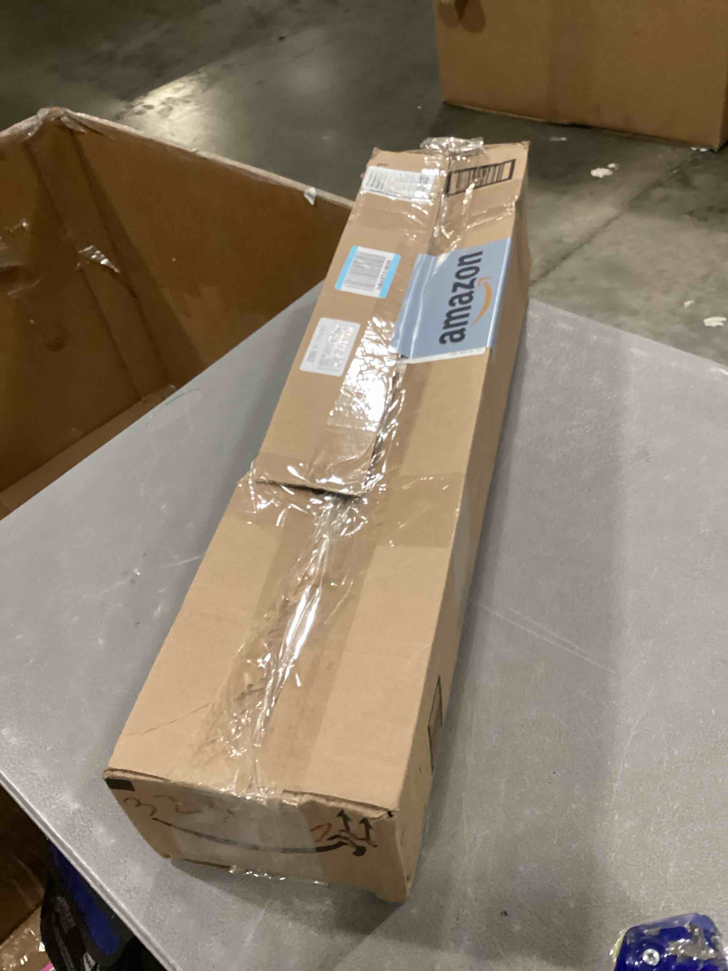 https://s3.amazonaws.com/lotting-images-prod/bidfta/PNK2558408_1746467327816.jpeg
