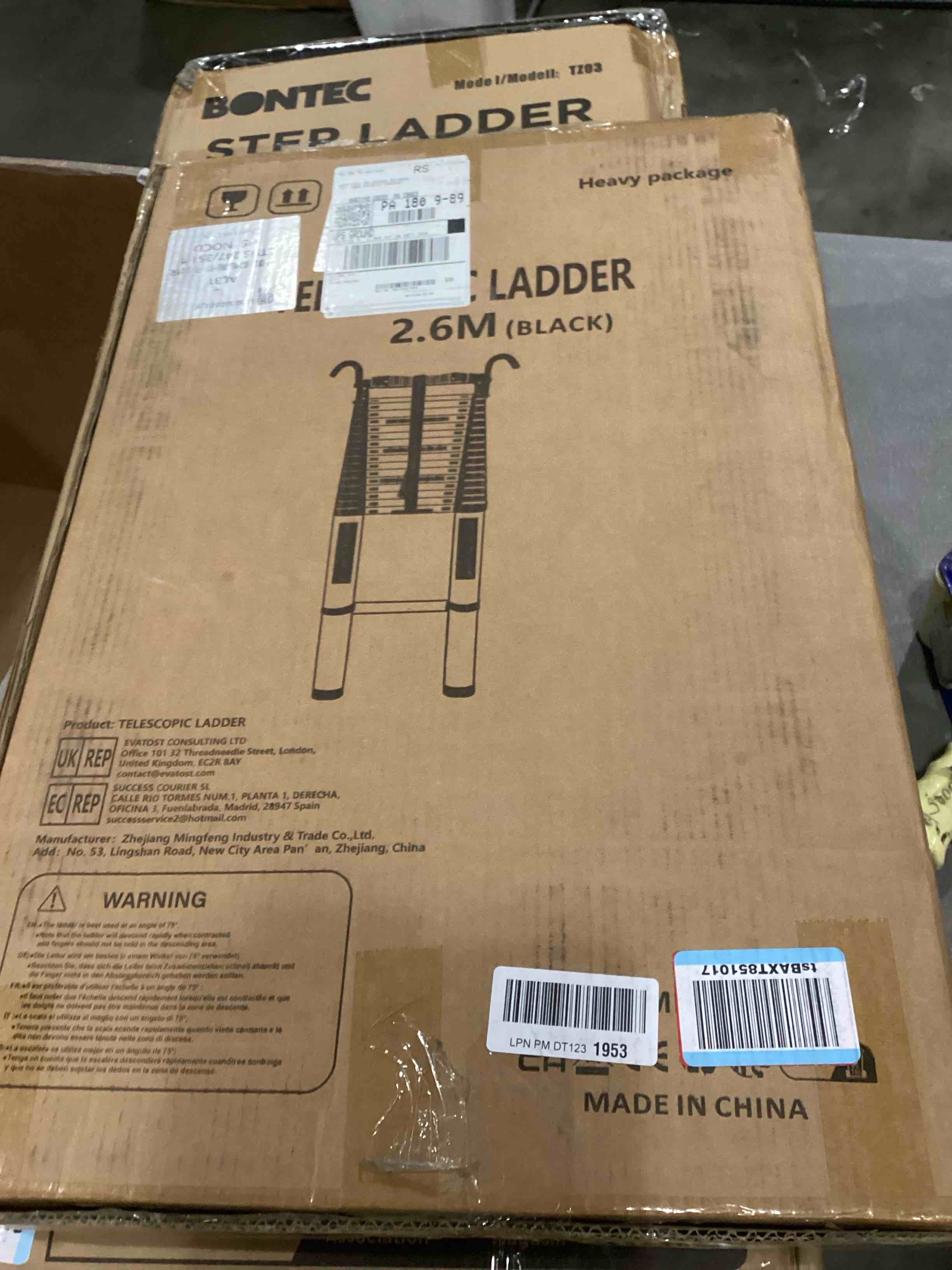 https://s3.amazonaws.com/lotting-images-prod/bidfta/PNK2558450_1746530698531.jpeg