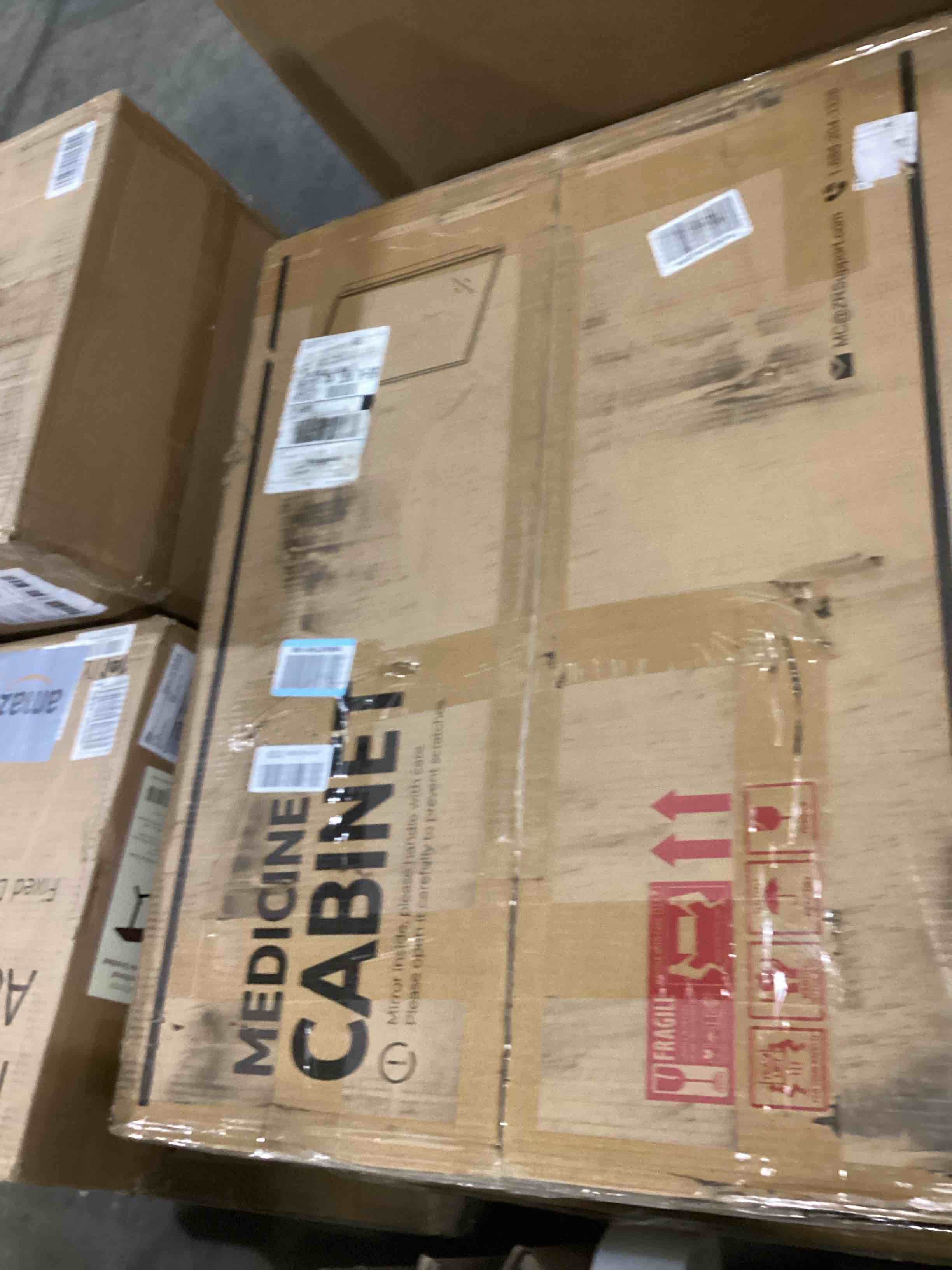 https://s3.amazonaws.com/lotting-images-prod/bidfta/PNK2558898_1747051500444.jpeg