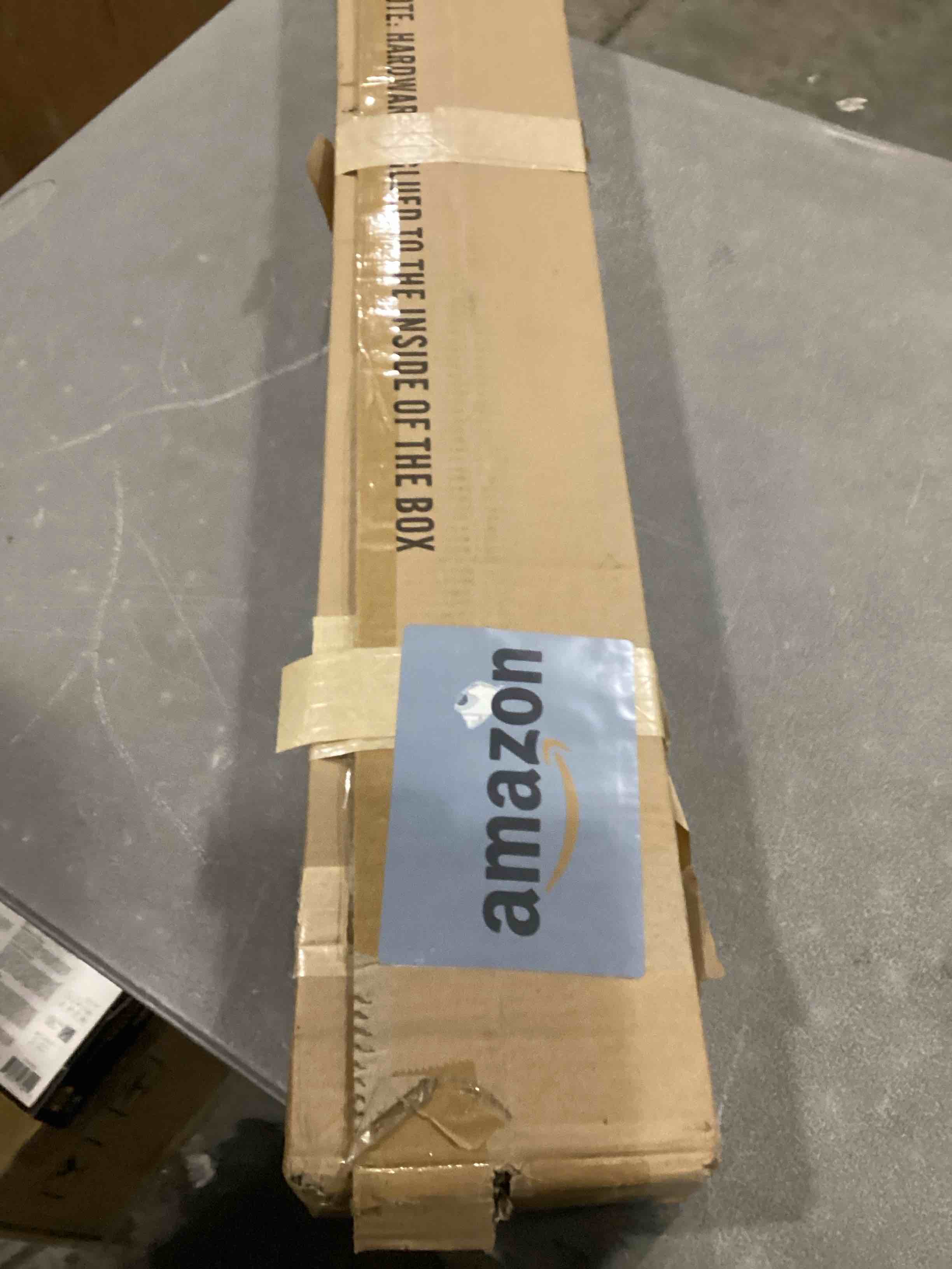 https://s3.amazonaws.com/lotting-images-prod/bidfta/PNK2558958_1747067779846.jpeg