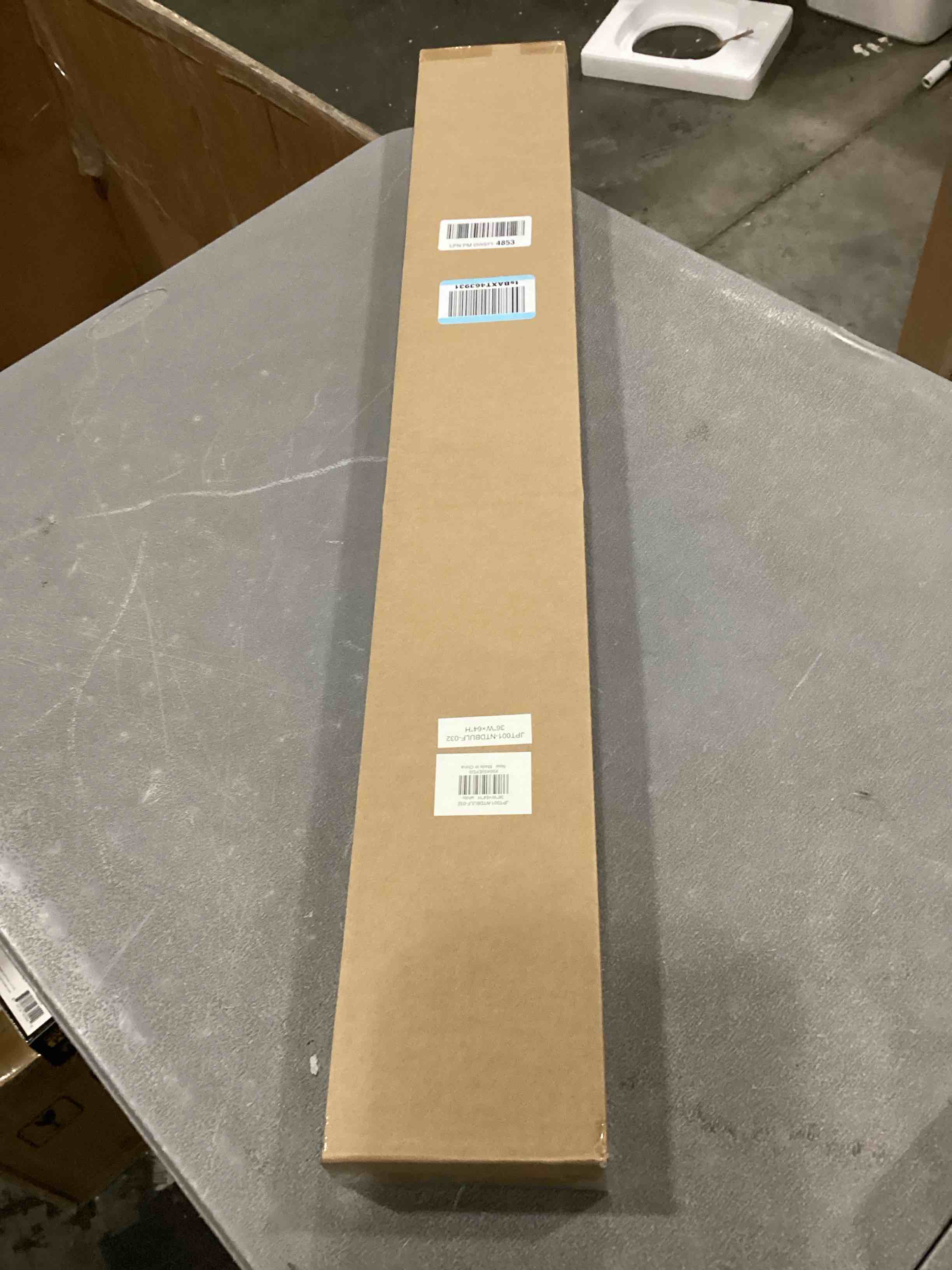https://s3.amazonaws.com/lotting-images-prod/bidfta/PNK2558964_1747068478072.jpeg