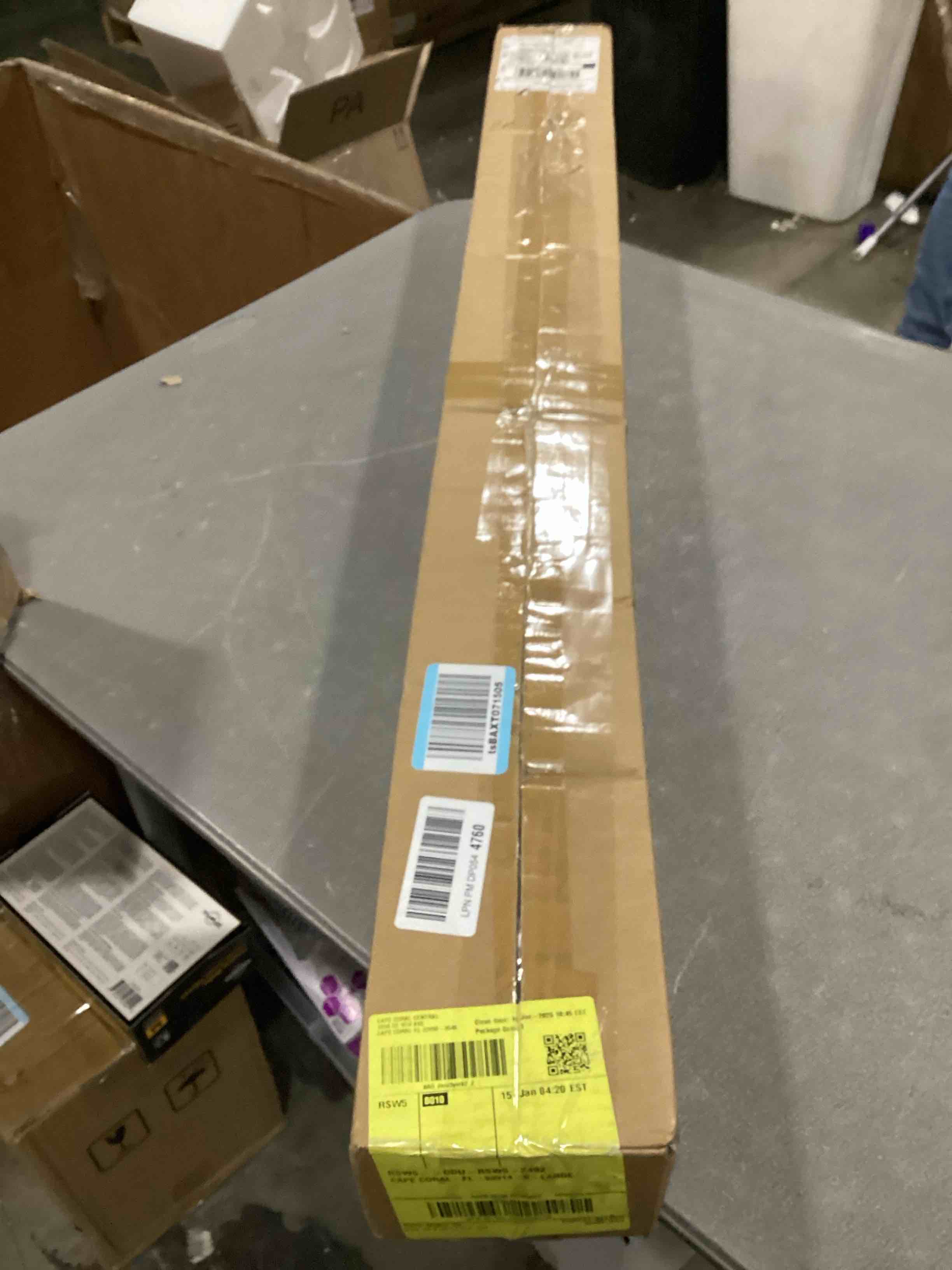 https://s3.amazonaws.com/lotting-images-prod/bidfta/PNK2558978_1747070078412.jpeg