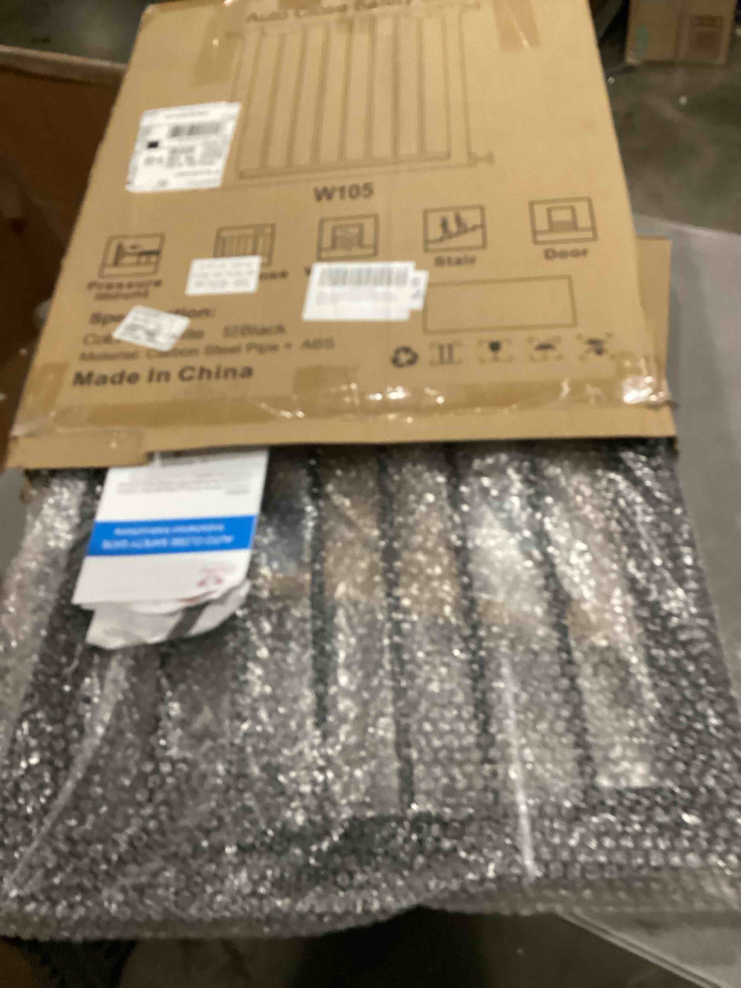 https://s3.amazonaws.com/lotting-images-prod/bidfta/PNK2559709_1747667216662.jpeg