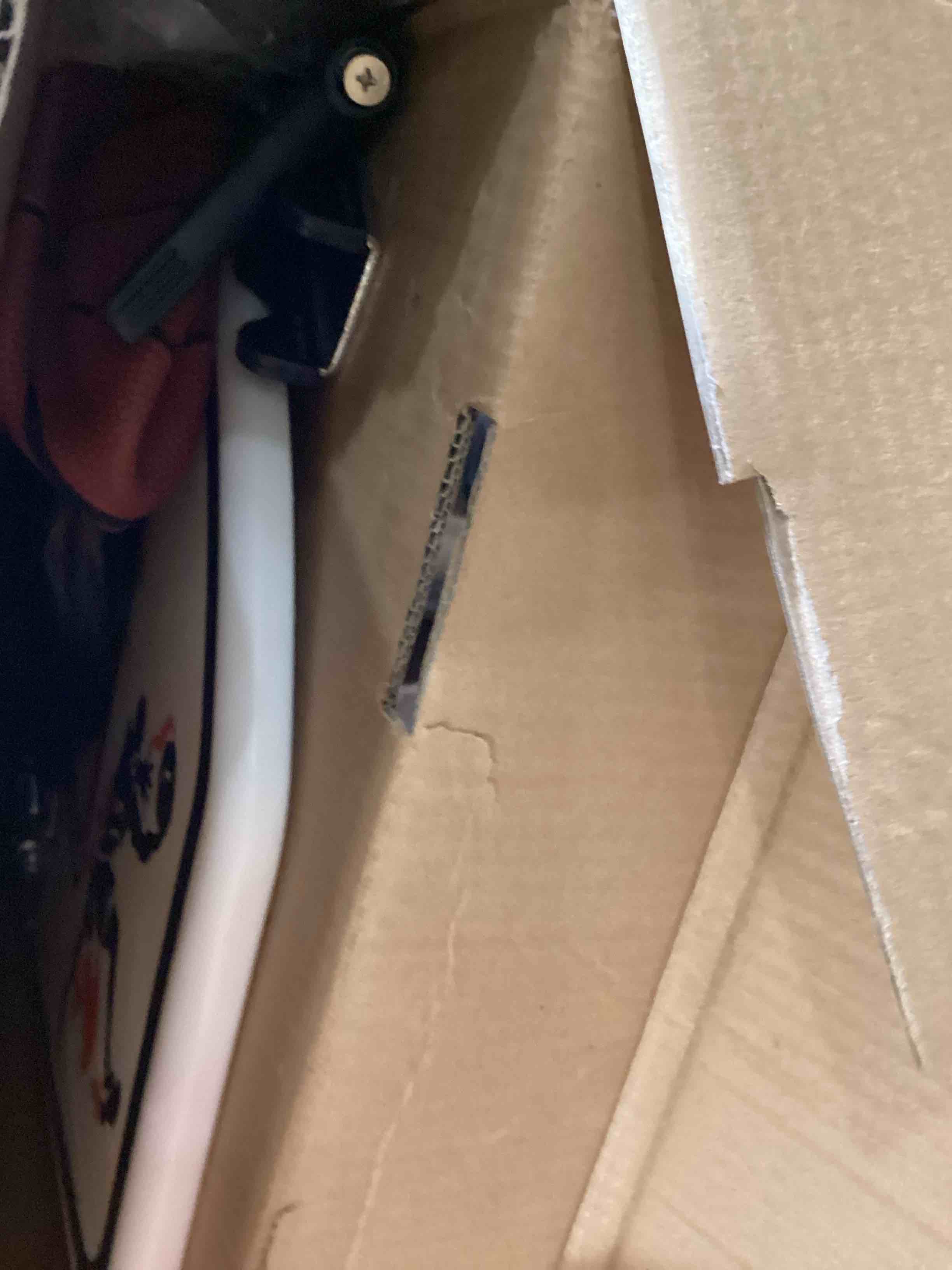 https://s3.amazonaws.com/lotting-images-prod/bidfta/PNK2584105_1750706512427.jpeg