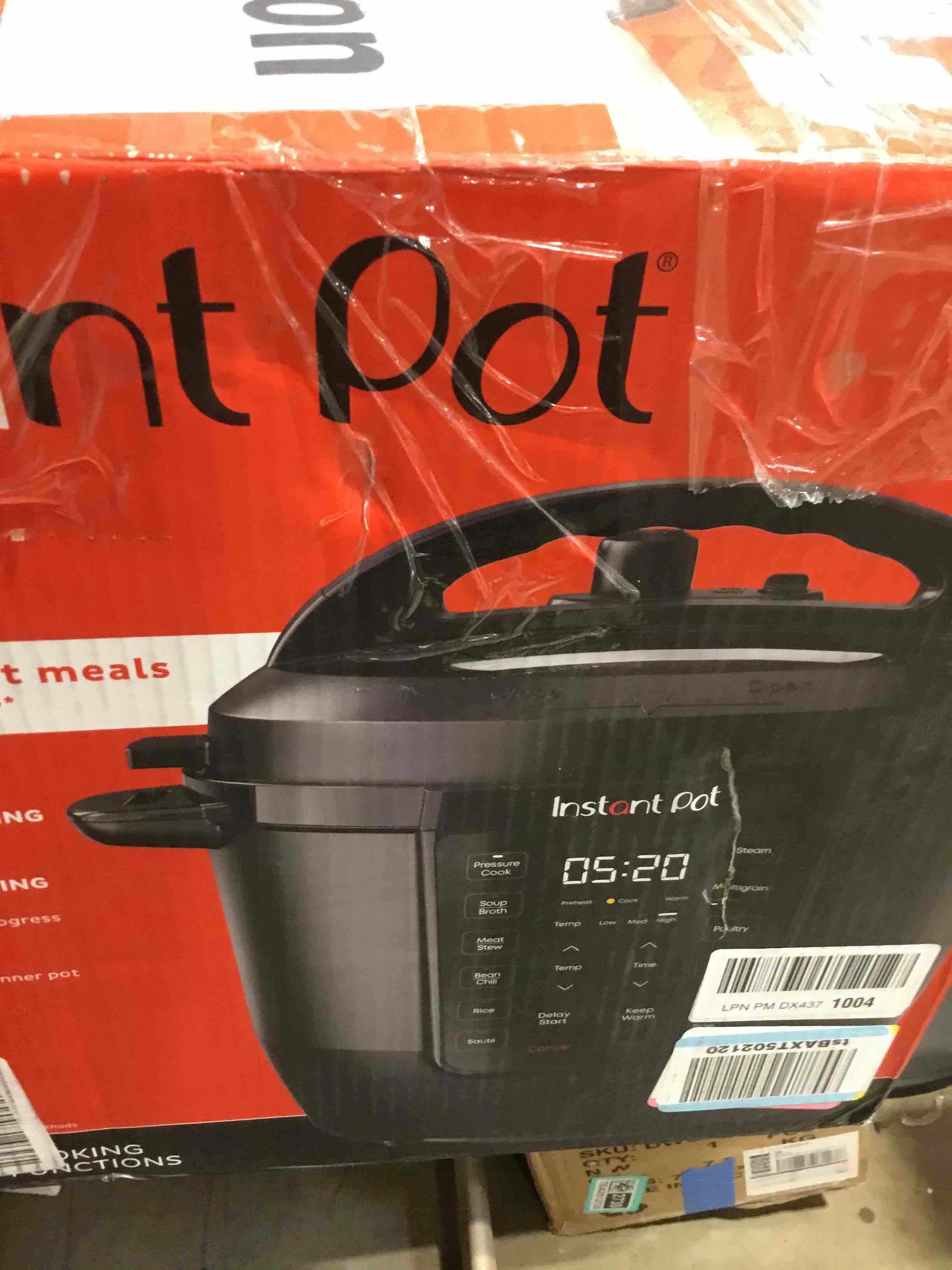 https://s3.amazonaws.com/lotting-images-prod/bidfta/PNK2584714_1751295574416.jpeg