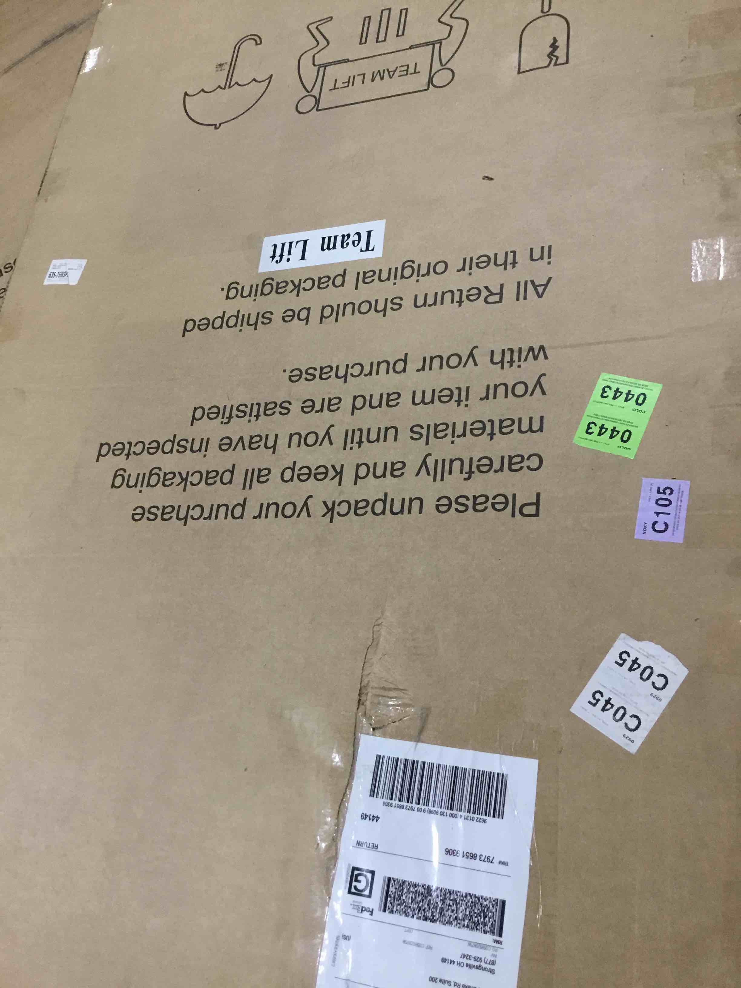 https://s3.amazonaws.com/lotting-images-prod/bidfta/PNK2584722_1751297334116.jpeg
