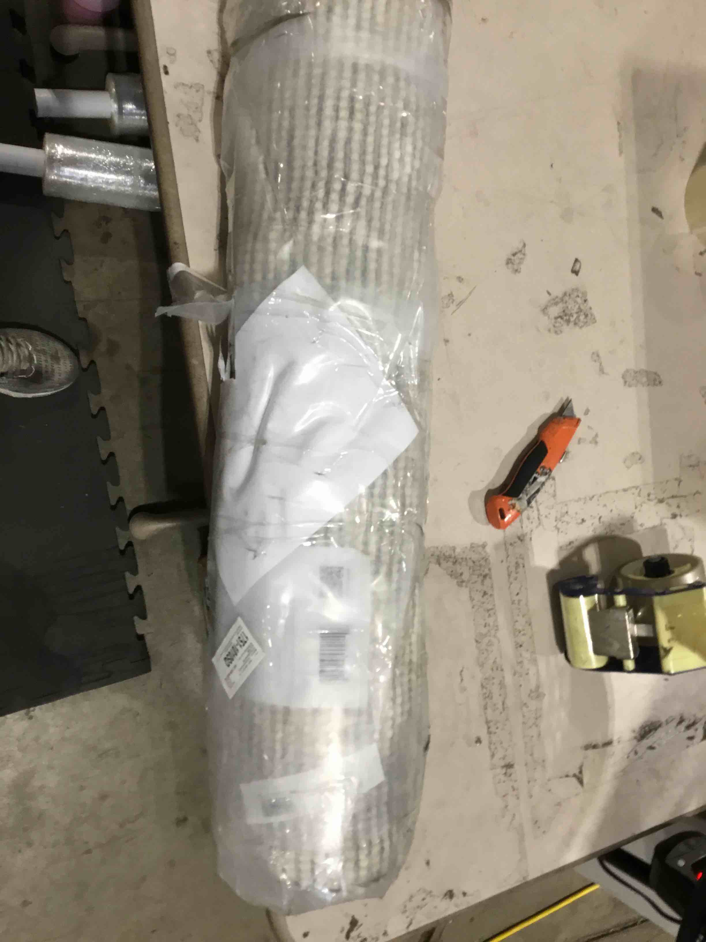 https://s3.amazonaws.com/lotting-images-prod/bidfta/PNK2584797_1751374237666.jpeg