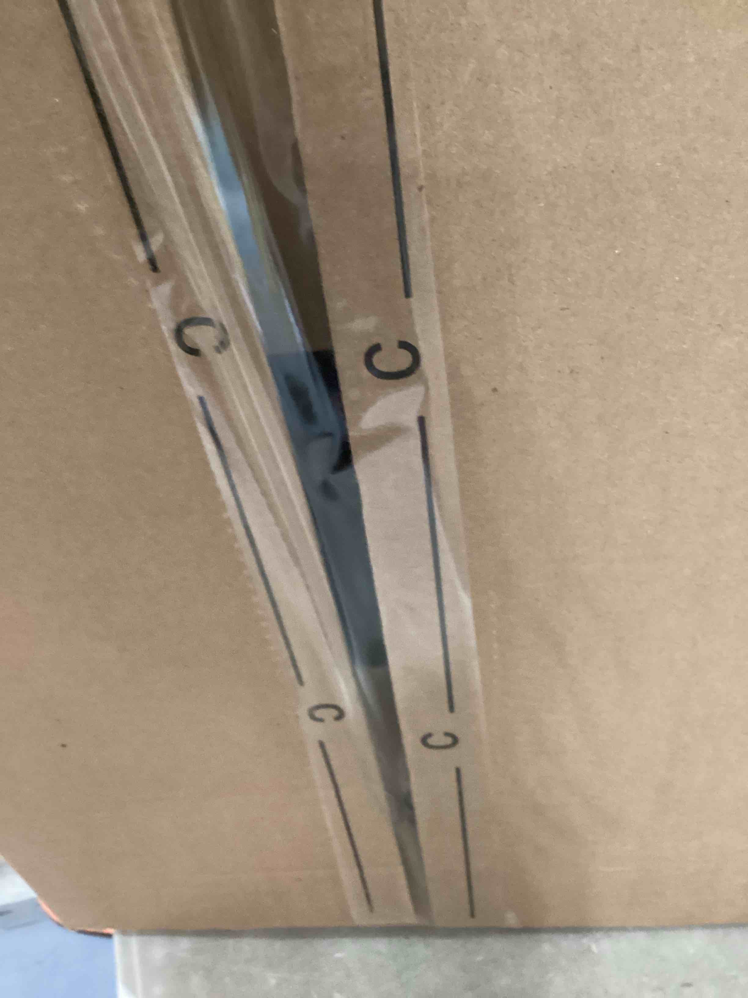 https://s3.amazonaws.com/lotting-images-prod/bidfta/PNK2585037_1751485608245.jpeg