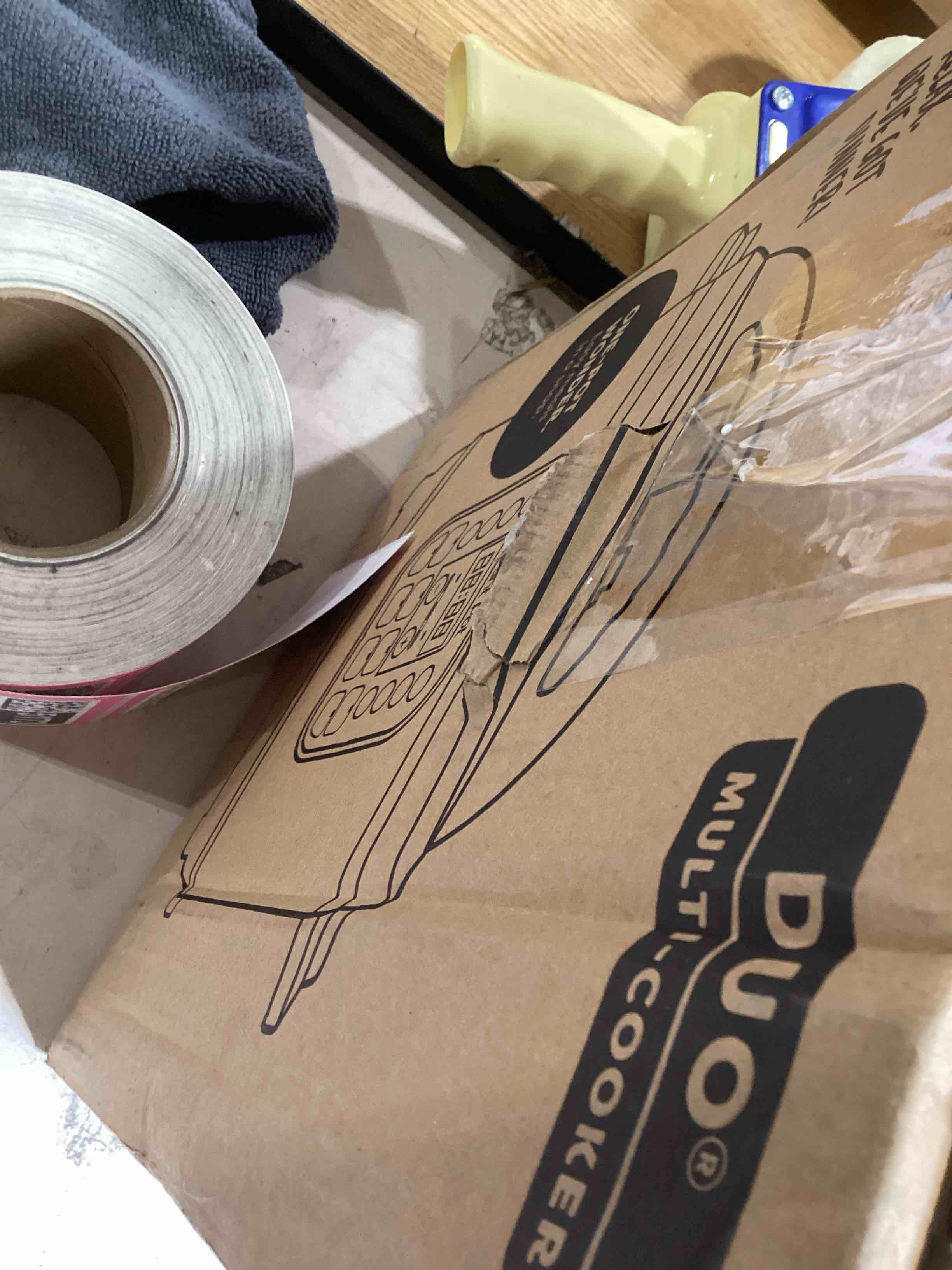 https://s3.amazonaws.com/lotting-images-prod/bidfta/PNK2585149_1751562223517.jpeg