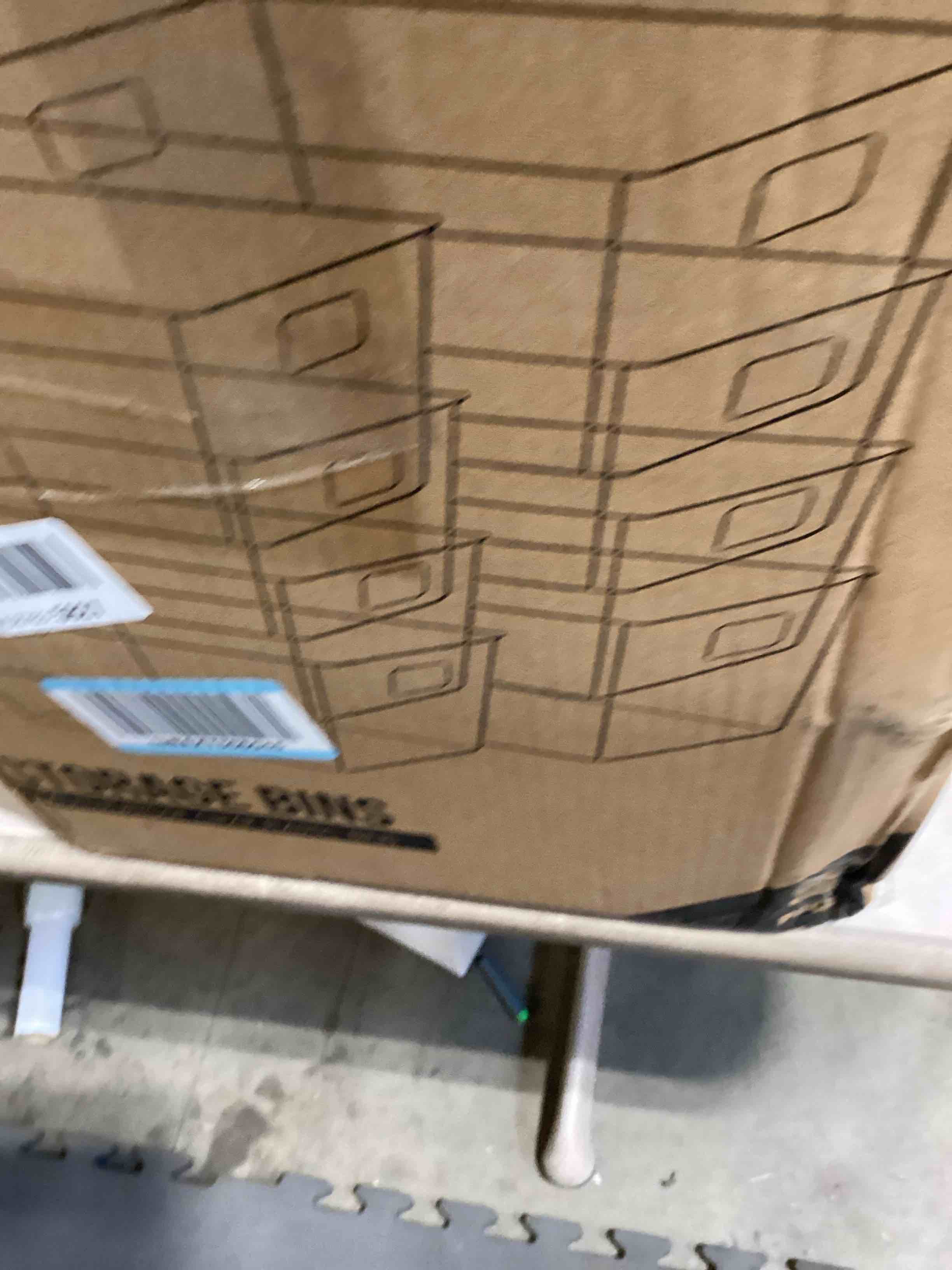 https://s3.amazonaws.com/lotting-images-prod/bidfta/PNK2585247_1751892016865.jpeg