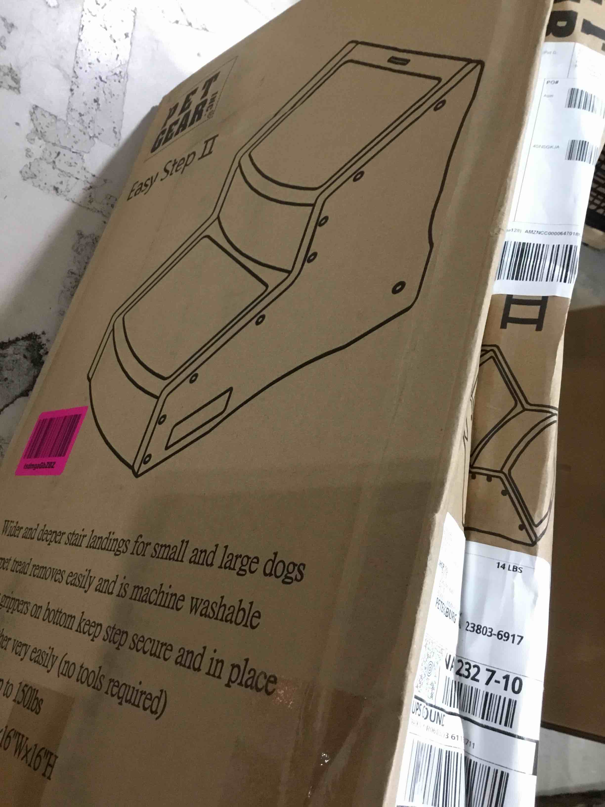https://s3.amazonaws.com/lotting-images-prod/bidfta/PNK2585347_1751974856177.jpeg