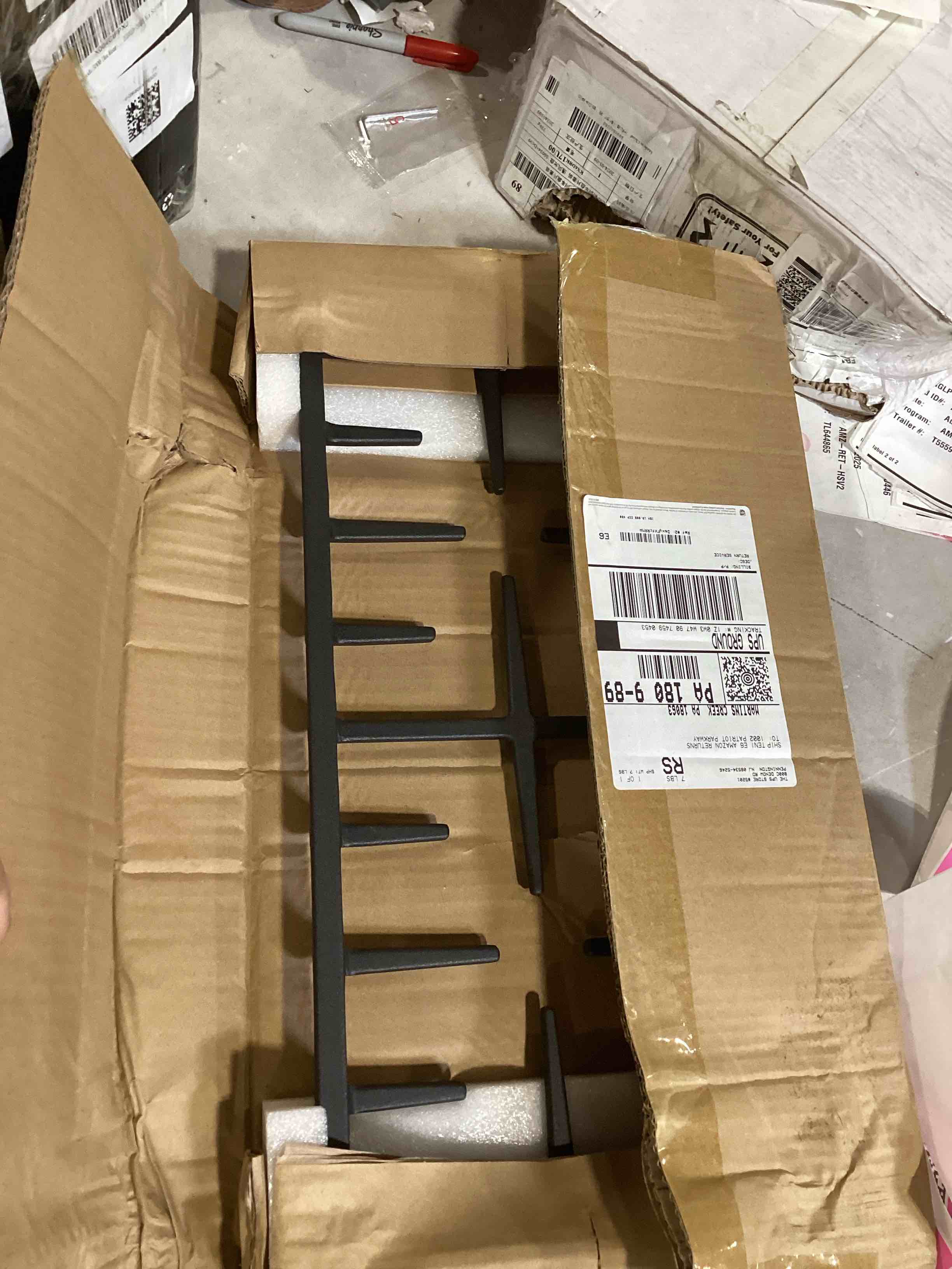 https://s3.amazonaws.com/lotting-images-prod/bidfta/PNK2586470_1754682081637.jpeg