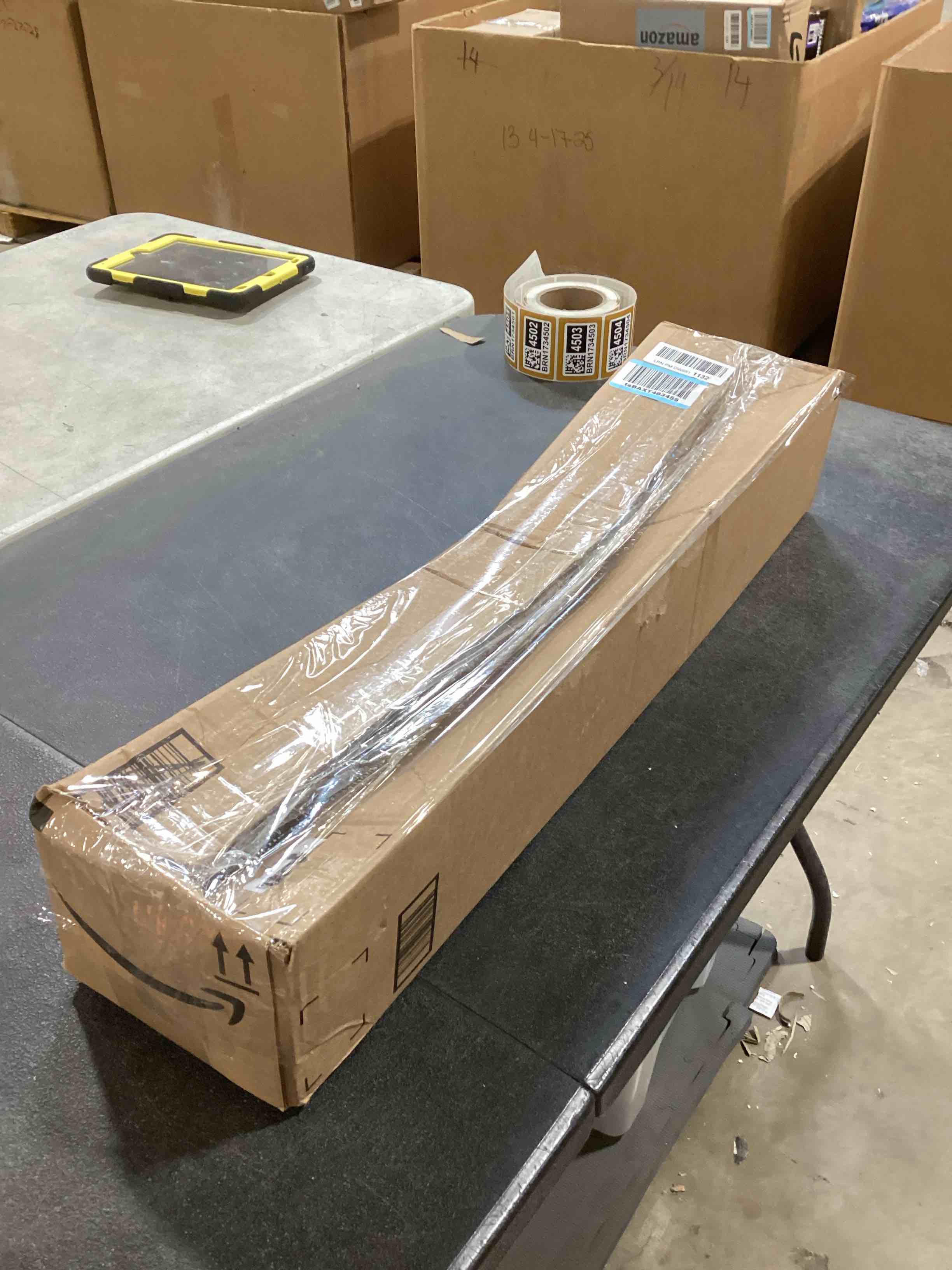 https://s3.amazonaws.com/lotting-images-prod/bidfta/PNK2587214_1747053706503.jpeg