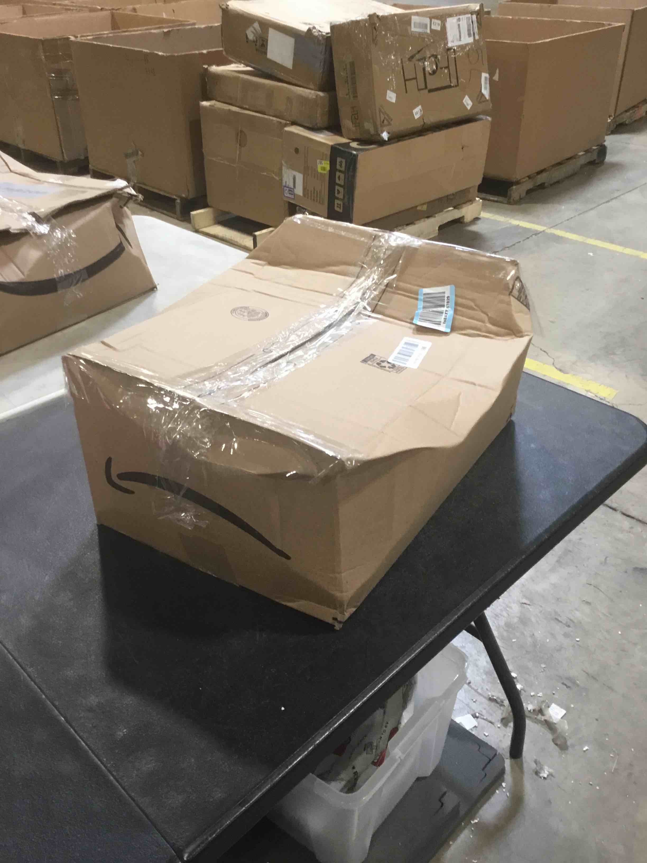 https://s3.amazonaws.com/lotting-images-prod/bidfta/PNK2587239_1747067888420.jpeg