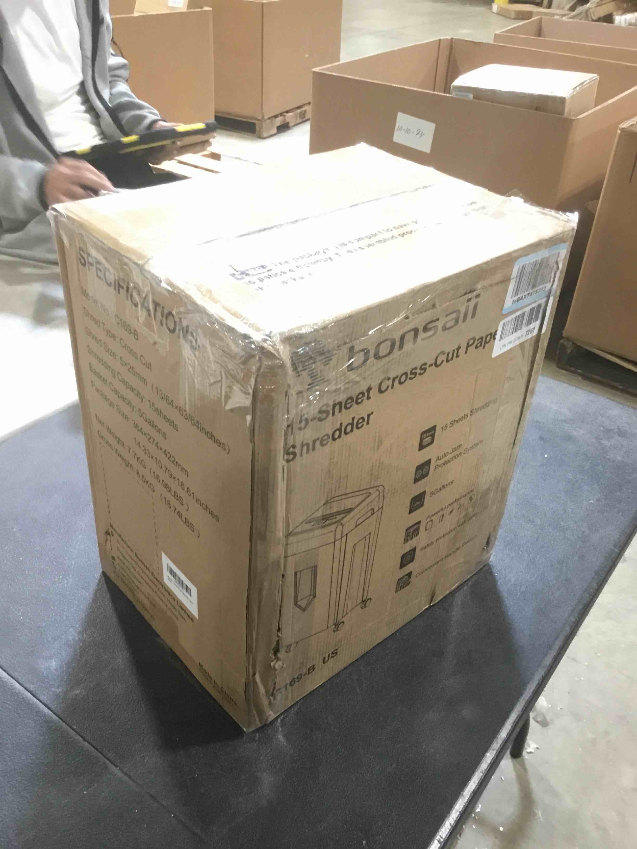 https://s3.amazonaws.com/lotting-images-prod/bidfta/PNK2587295_1747069146776.jpeg