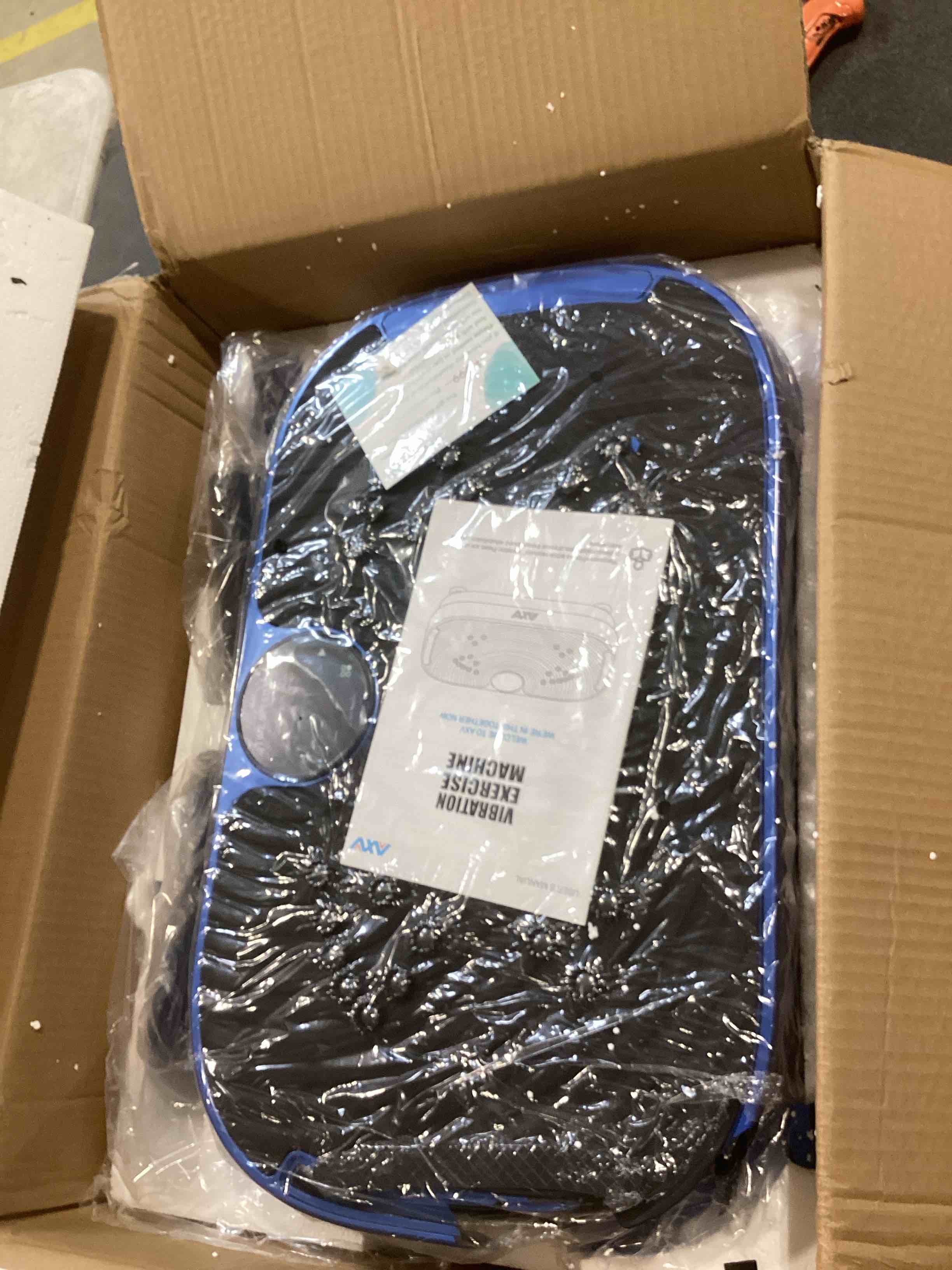 https://s3.amazonaws.com/lotting-images-prod/bidfta/PNK2587380_1747153873585.jpeg